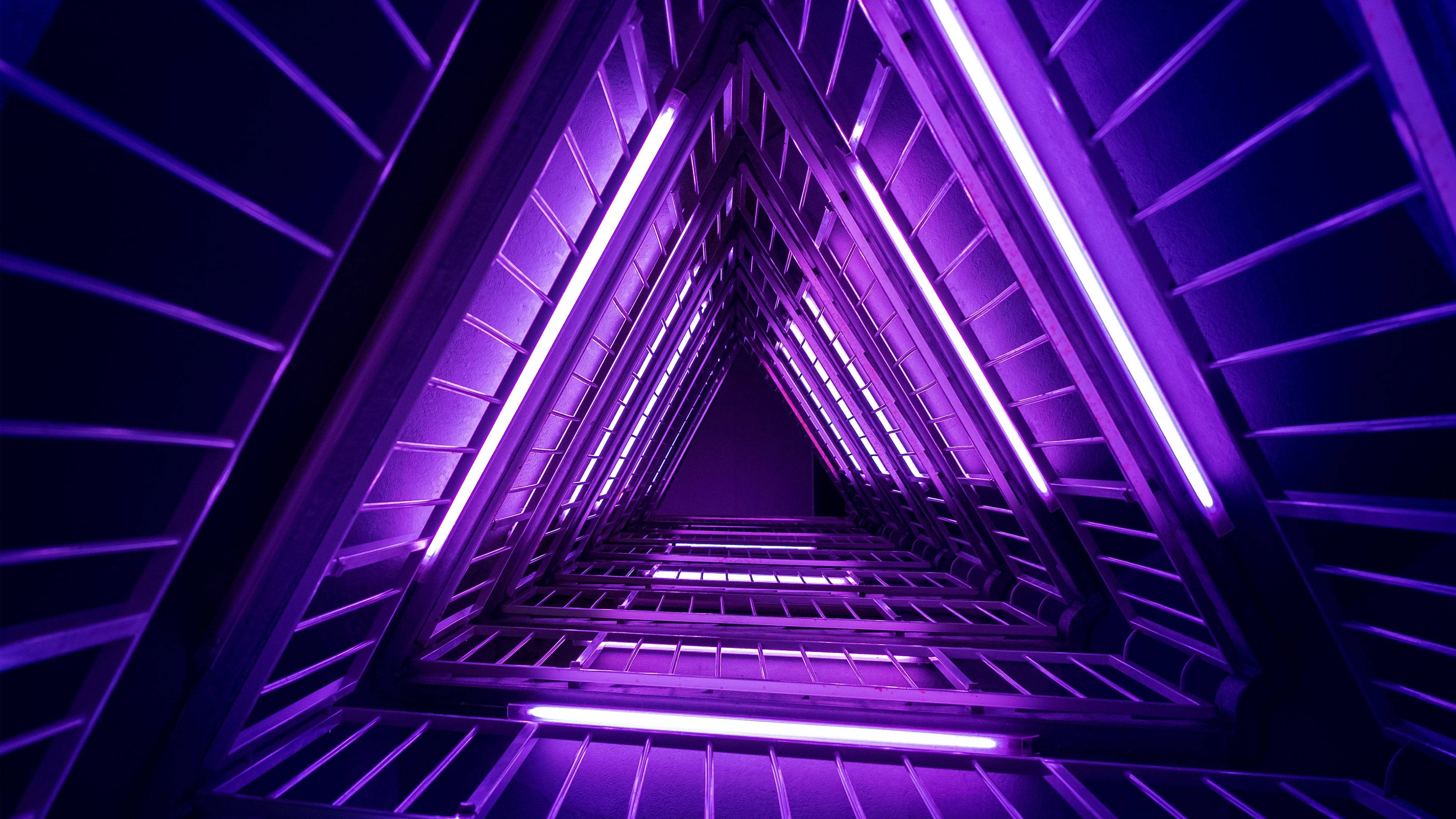 4K Arkitektura Triangle Tunnel Wallpaper