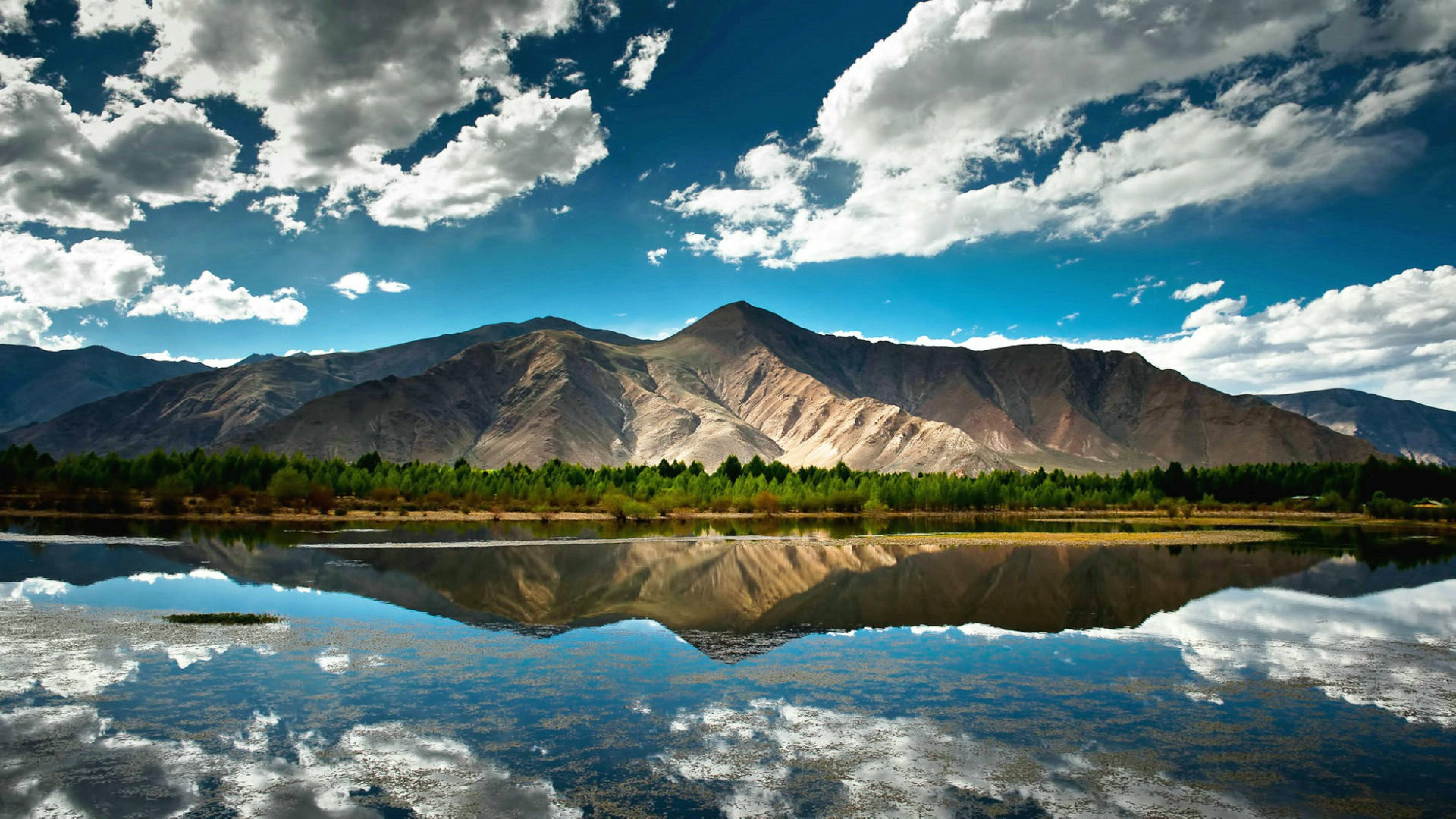 8K 7680x4320 Ultra HD Resolution Desktop Lake Wallpaper