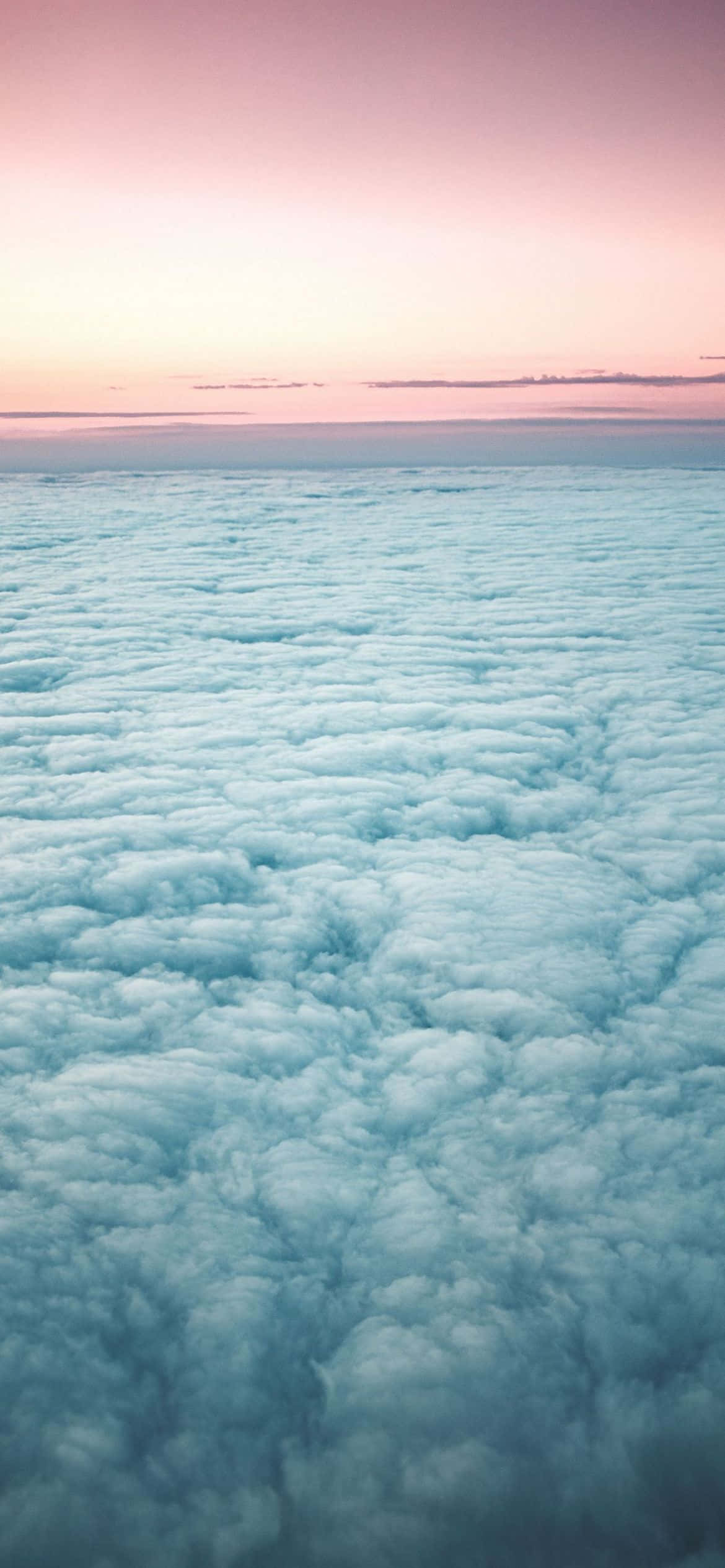Isang magnifisiyent na aerial view ng night sky. Wallpaper