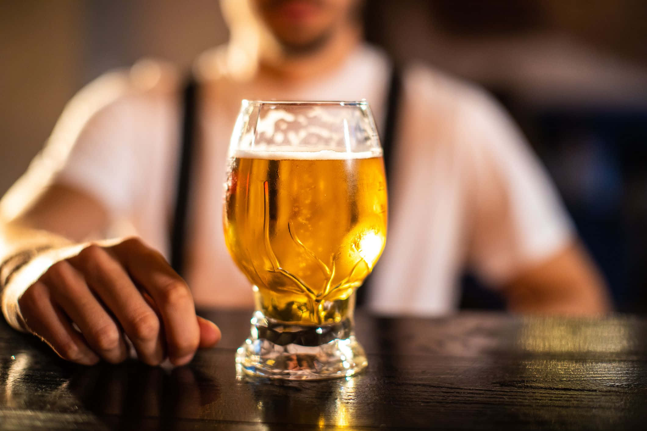 Isang Tag-init na Nakakarepresk na Beer Wallpaper