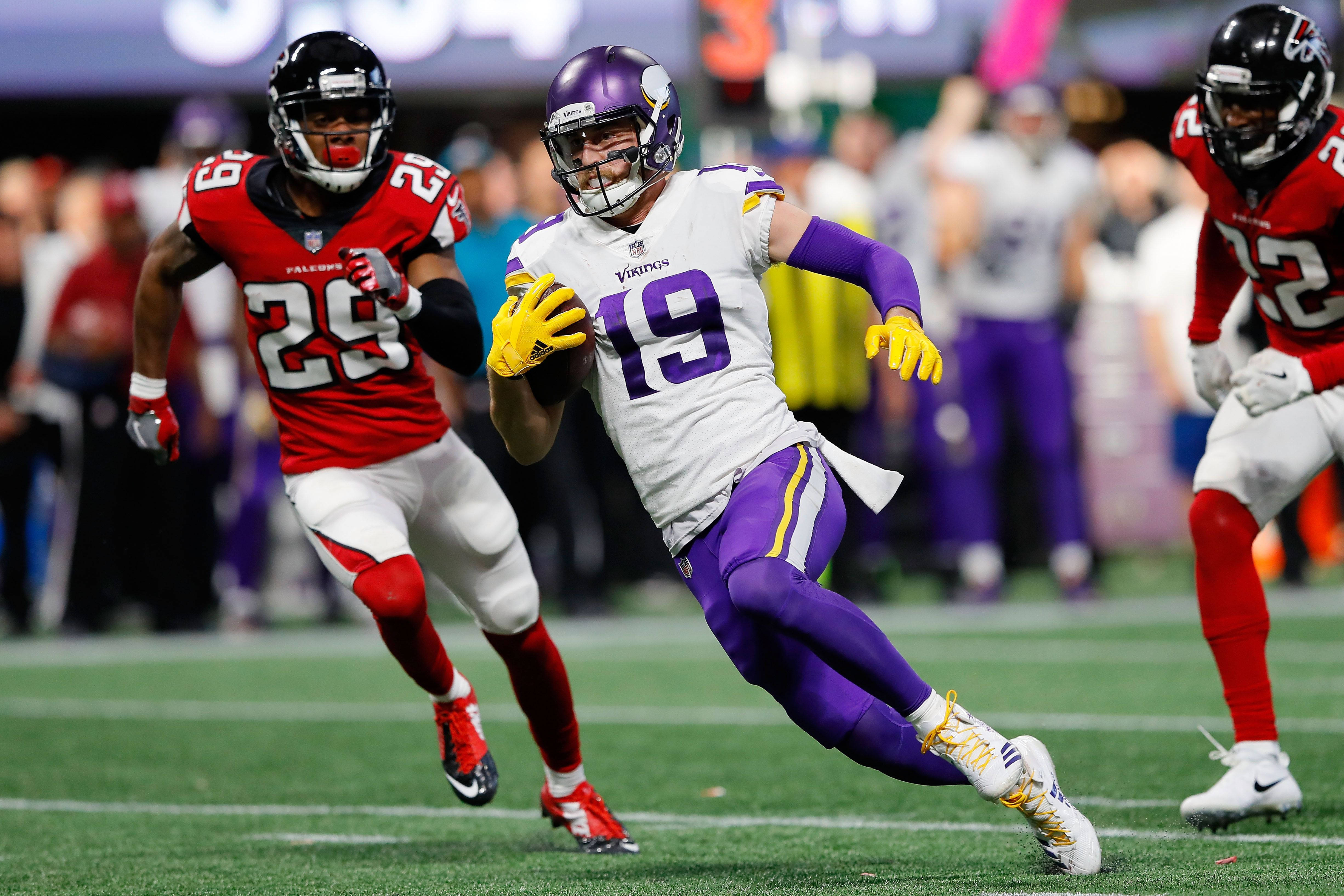 Adam Thielen Laban sa Tampa Bay Buccaneers Wallpaper