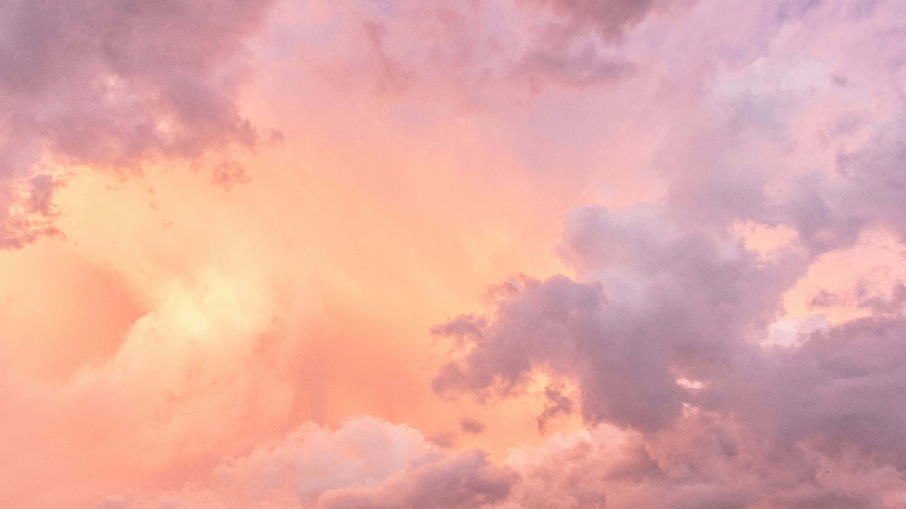 Aesthetic Cloudscape: Isang Symphony ng Katahimikan Wallpaper