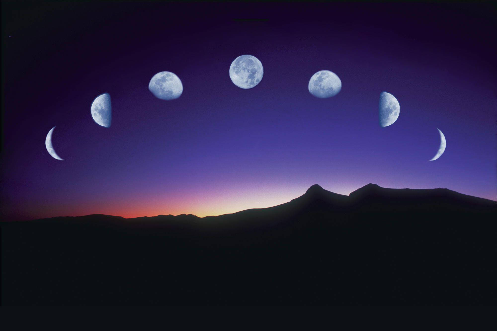 Aesthetic Moon Phases Sa Madaling Araw Wallpaper