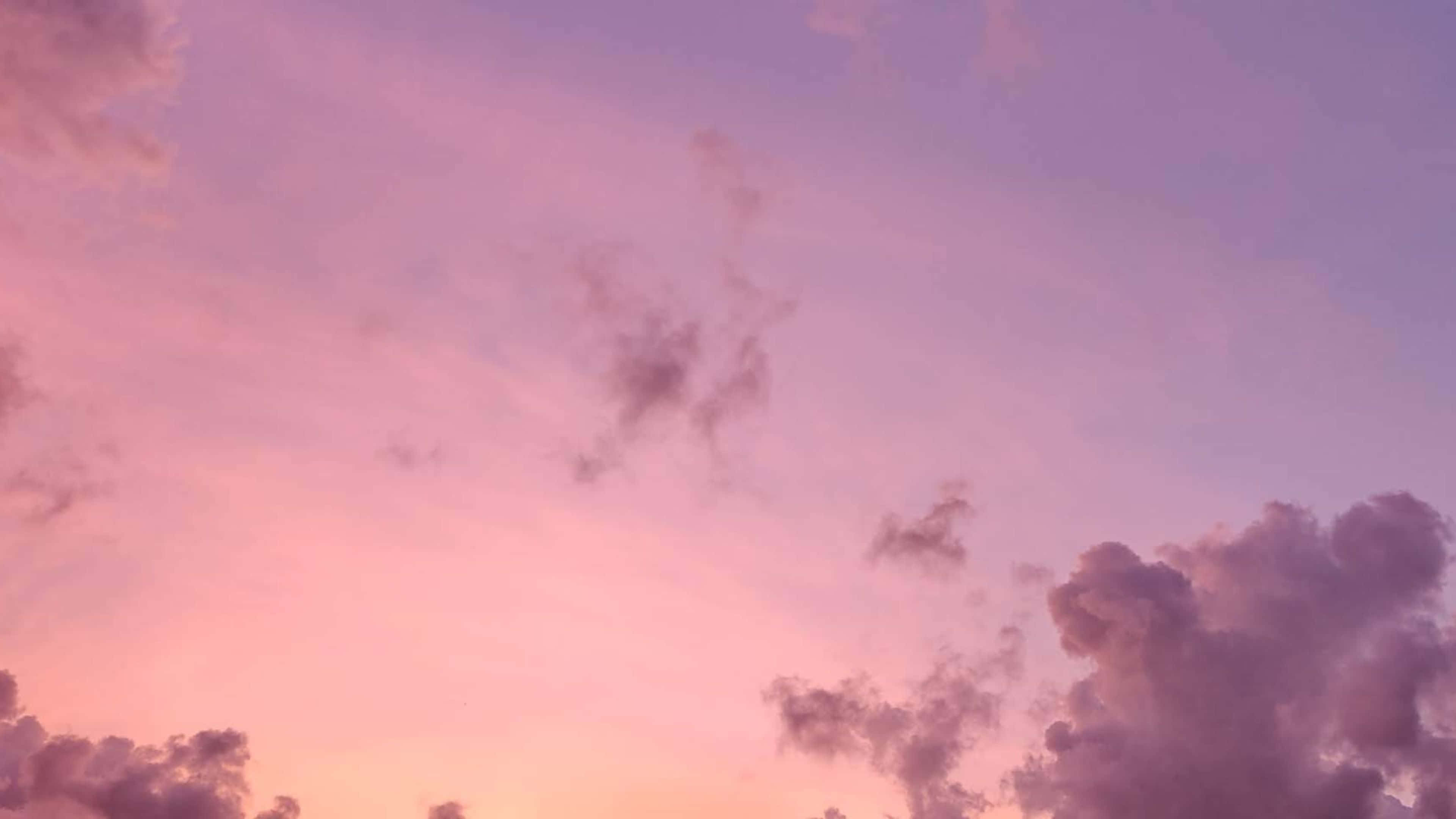 Aesthetic na Background ng Ulap Wallpaper