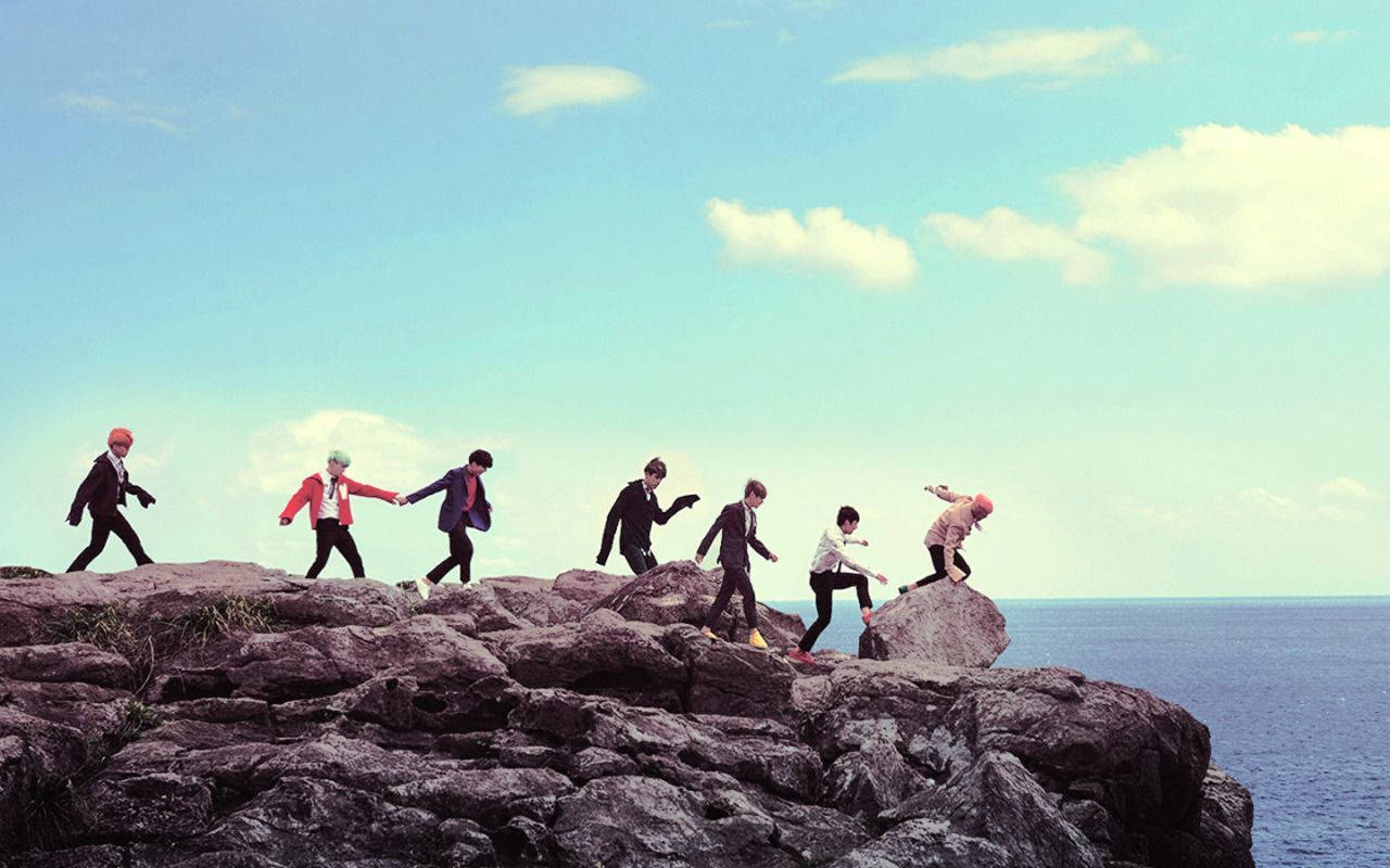 Aesthetic na Baybayin ng Bangin ng BTS Wallpaper