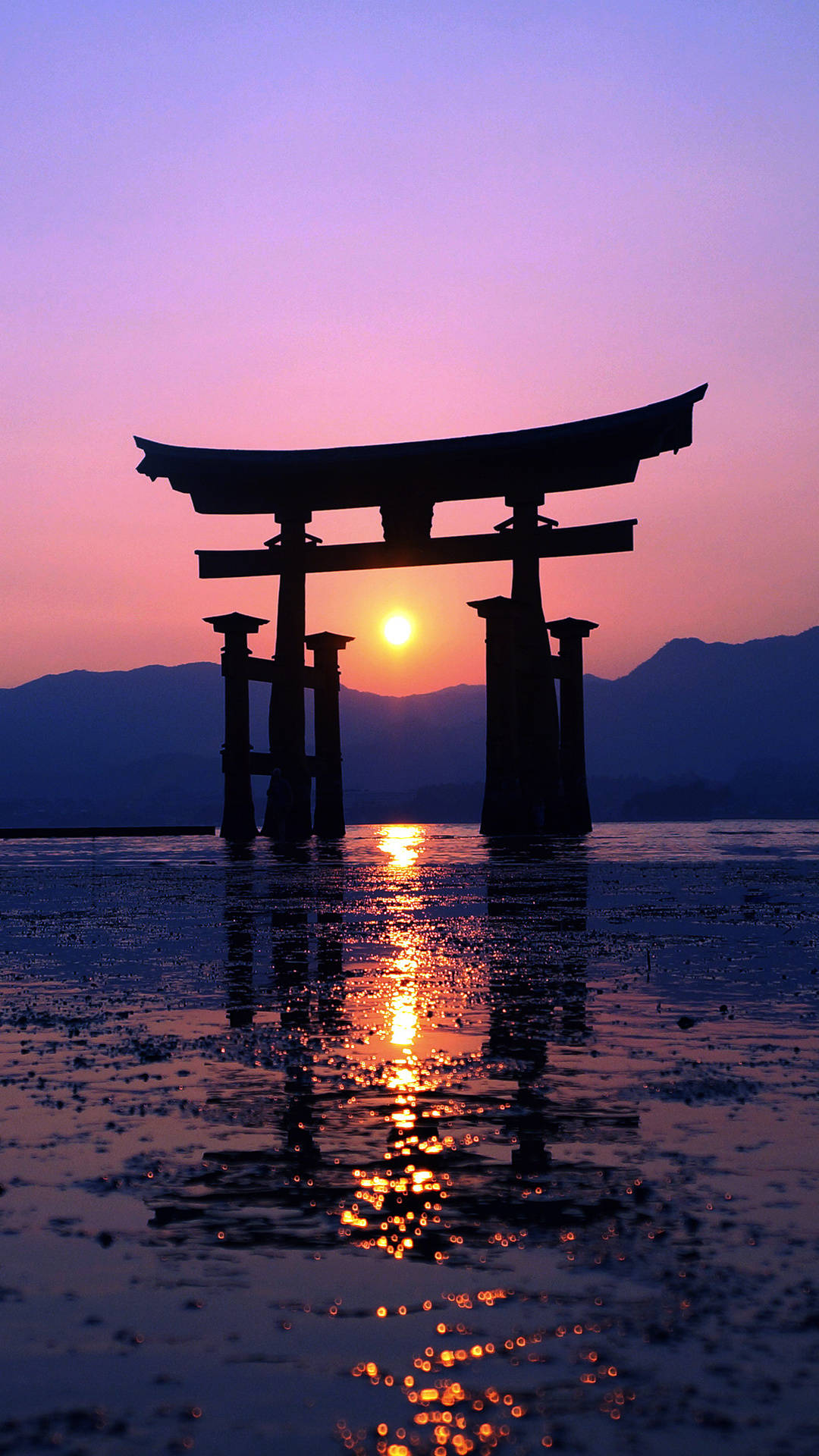 Aesthetic na Japanese iPhone Torii Silhouette Wallpaper