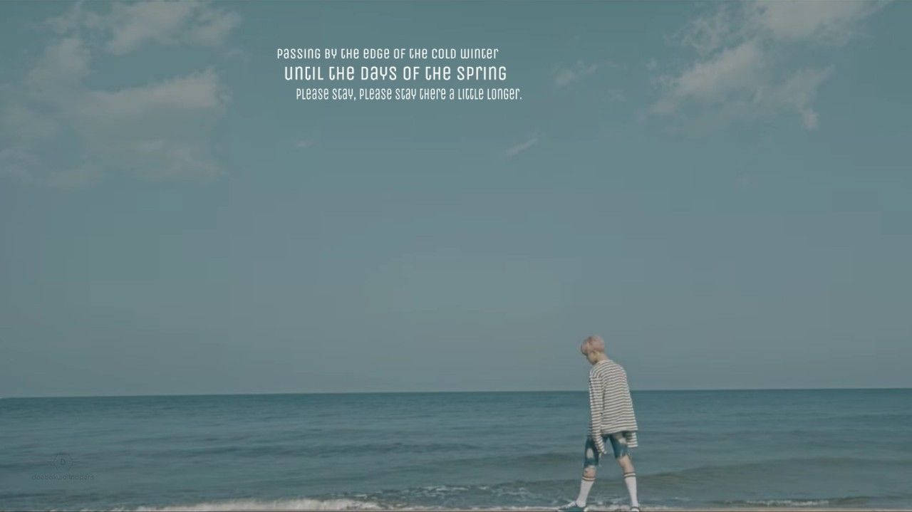 Aesthetic na si Jimin ng BTS sa Beach Wallpaper