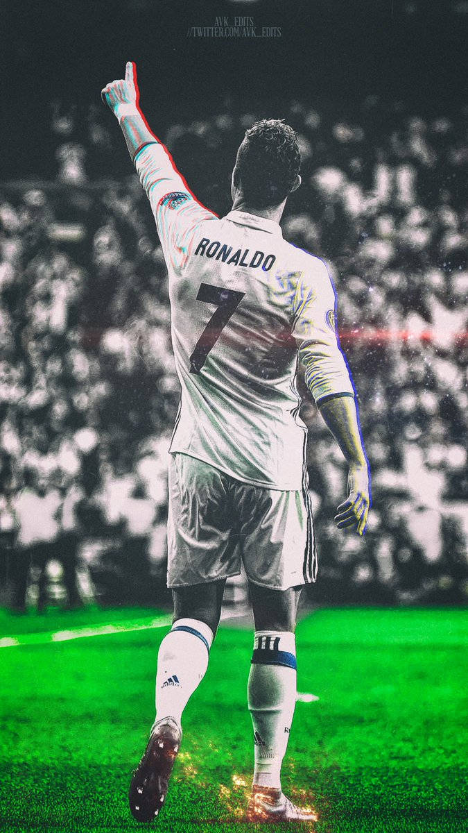 Ang Glitched Artwork ni Cristiano Ronaldo Wallpaper