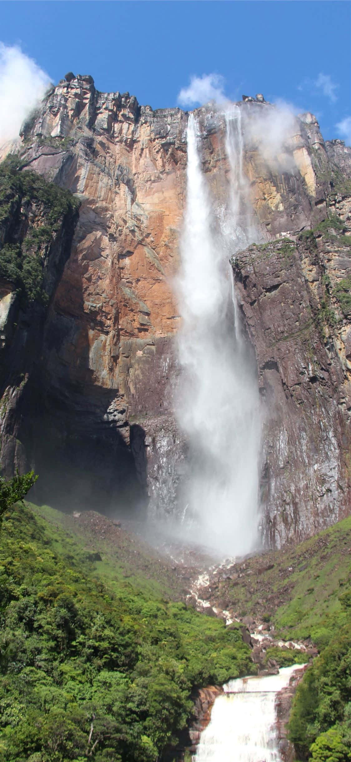 Angel Falls sa Canaima National Park Wallpaper