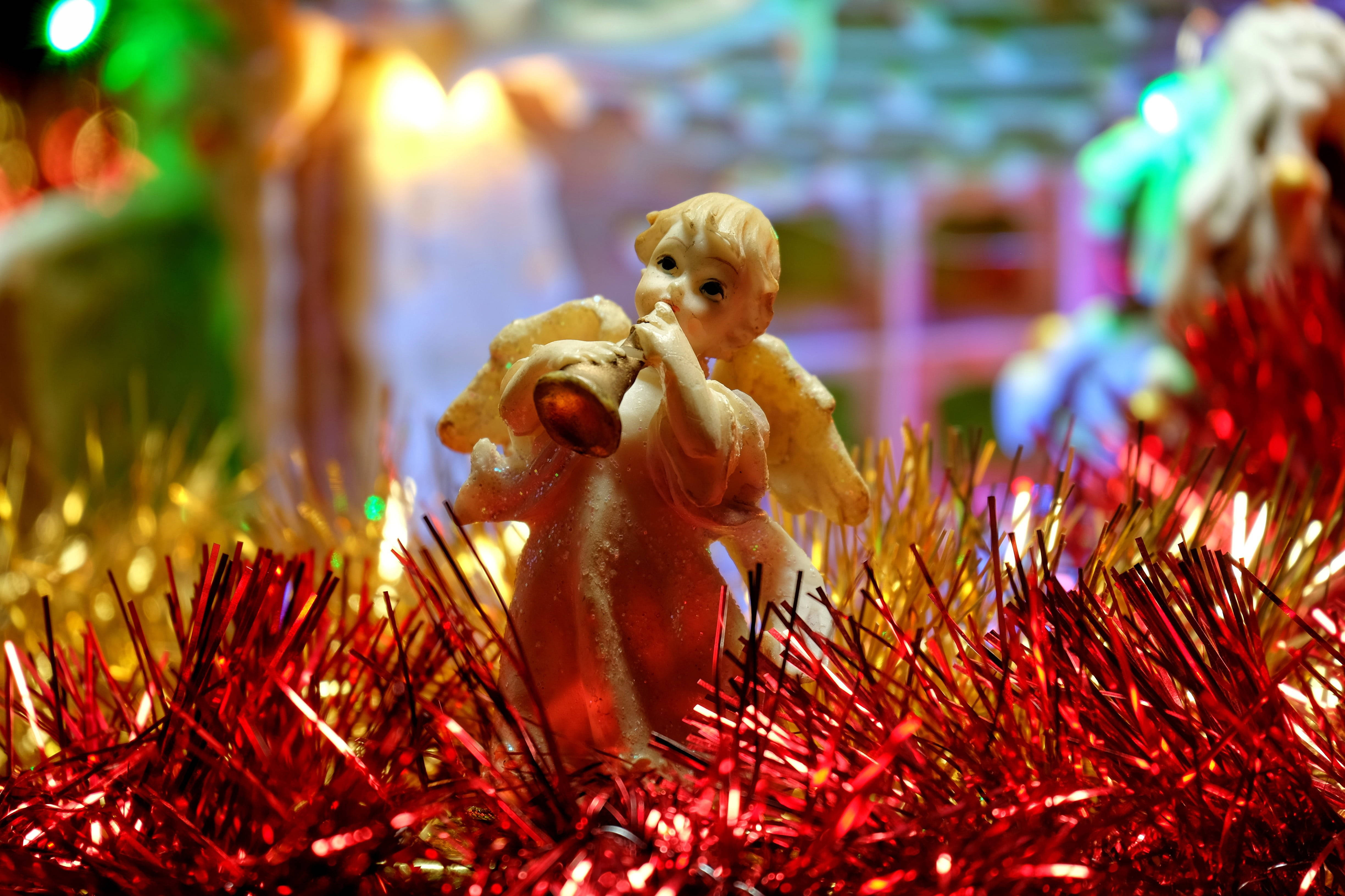 Anghel ng Pasko na May mga Tinsel Wallpaper