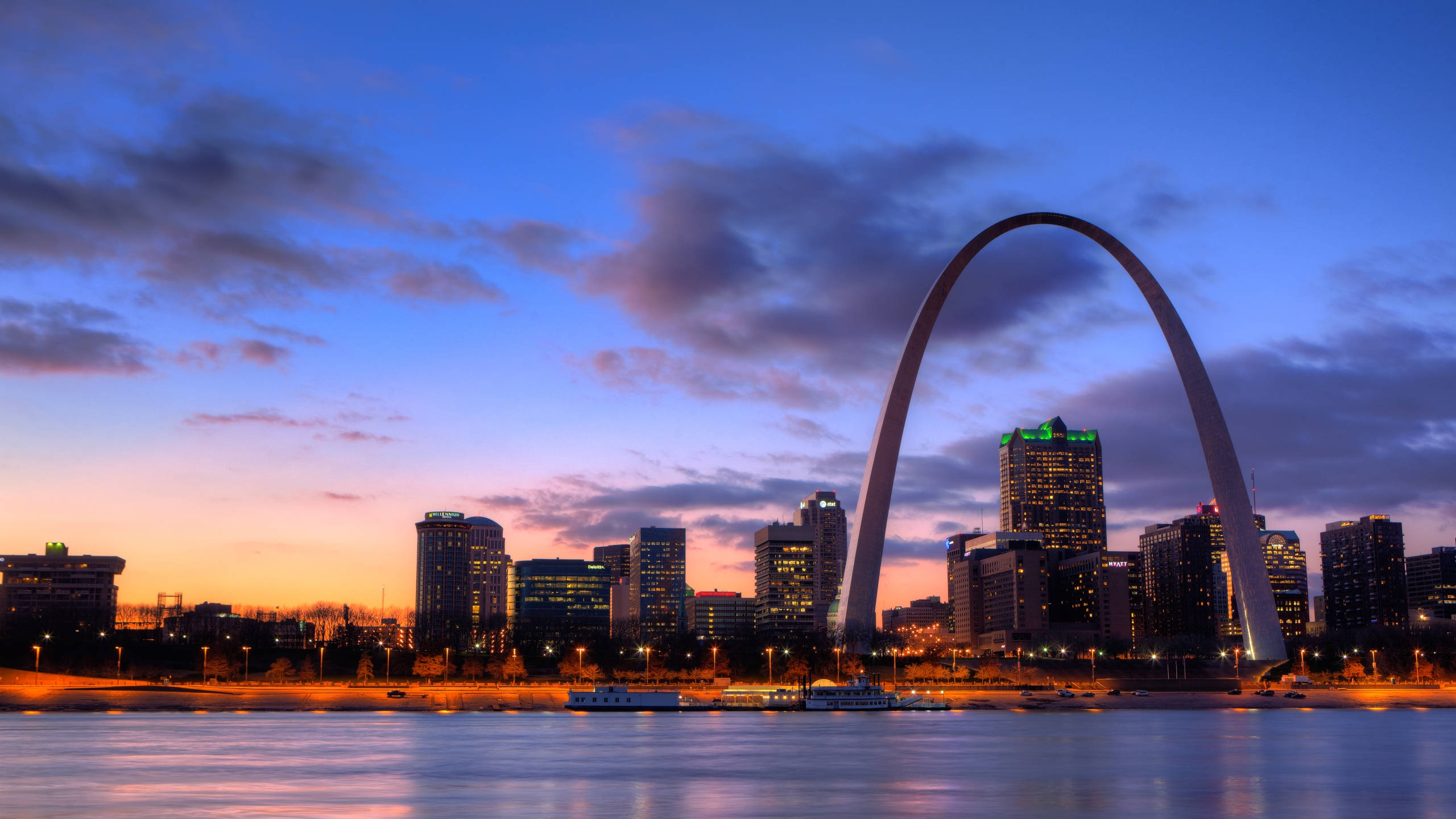Arko ng St. Louis sa Hapon Wallpaper