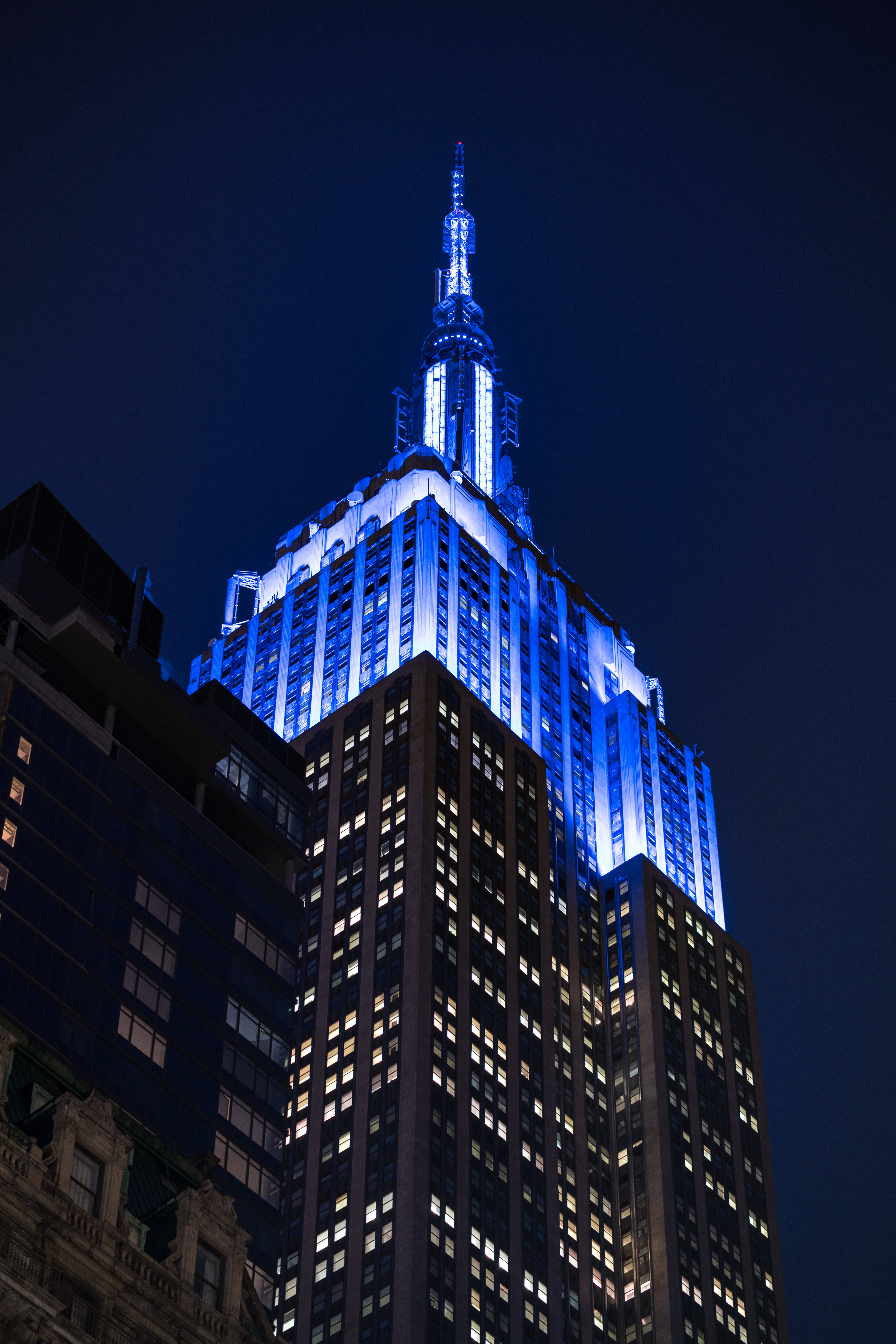 Asul na Empire State New York Night iPhone Wallpaper