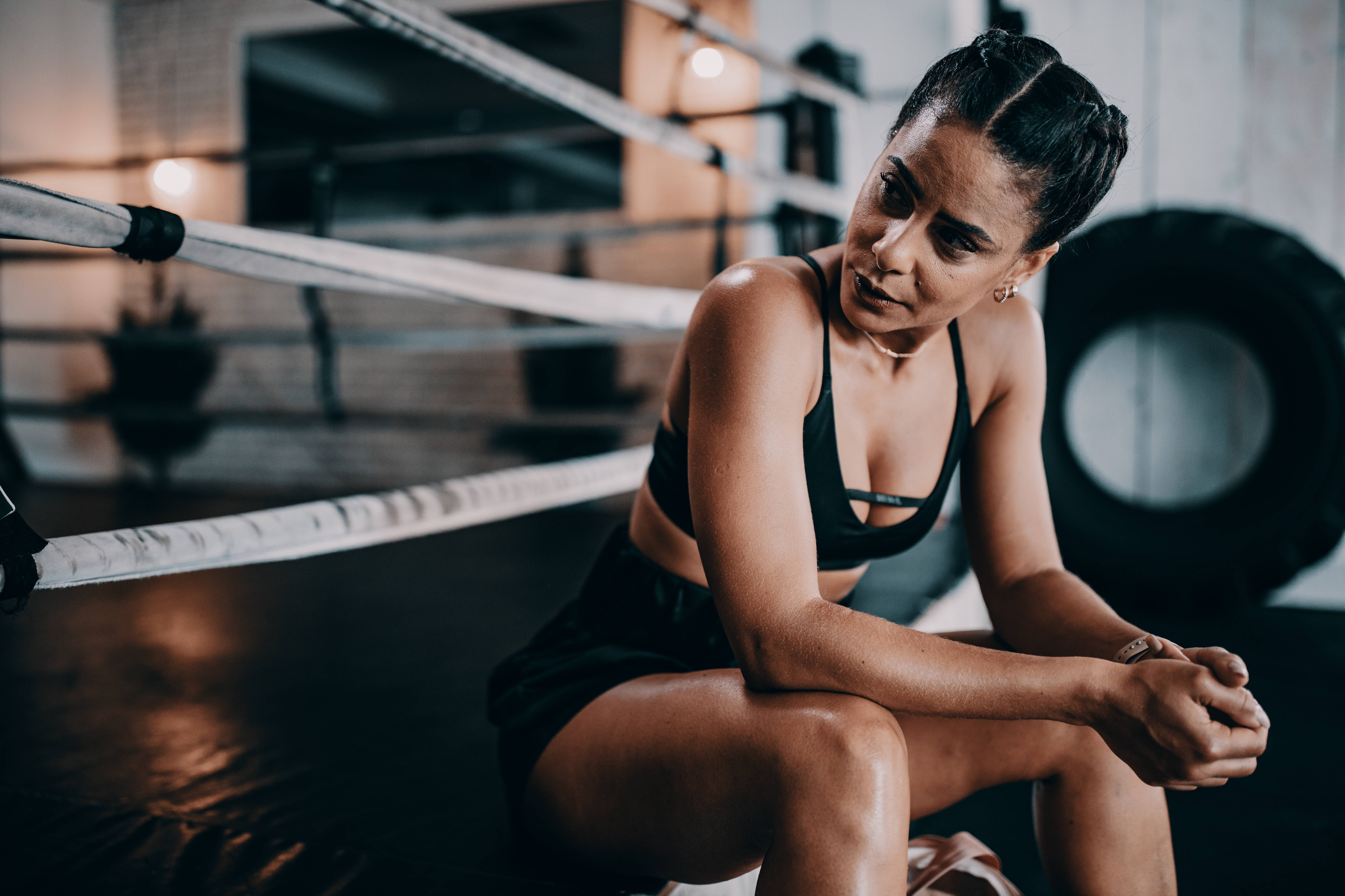 Babae Sa Isang Wrestling Ring Wallpaper