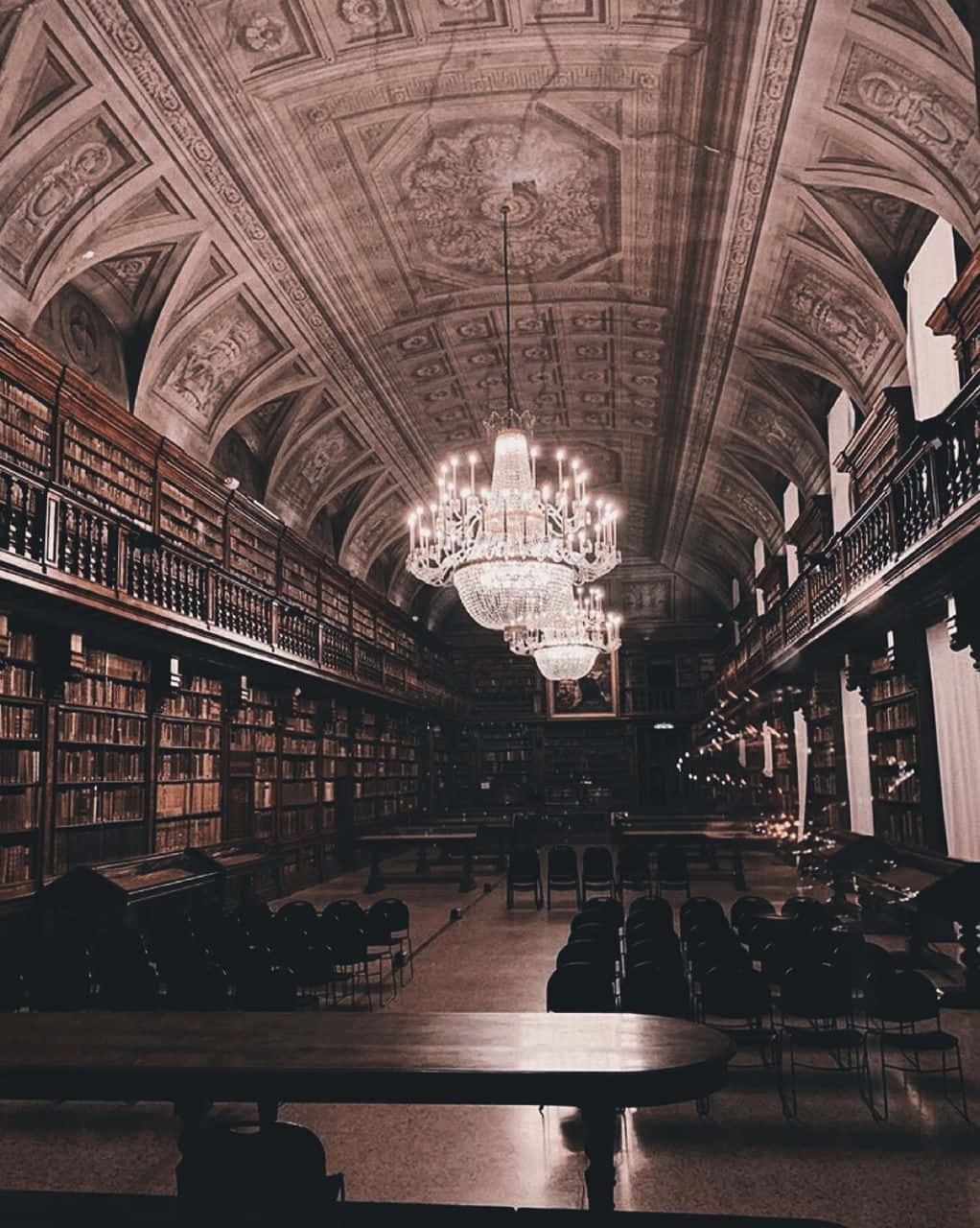 Background ng Dark Academia Wallpaper