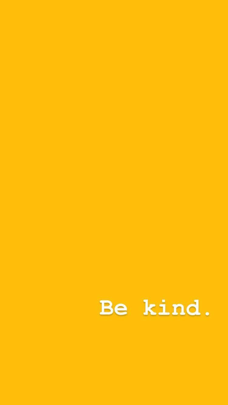 Be Kind Quote Laban sa Cute Pastel Yellow Aesthetic Wallpaper