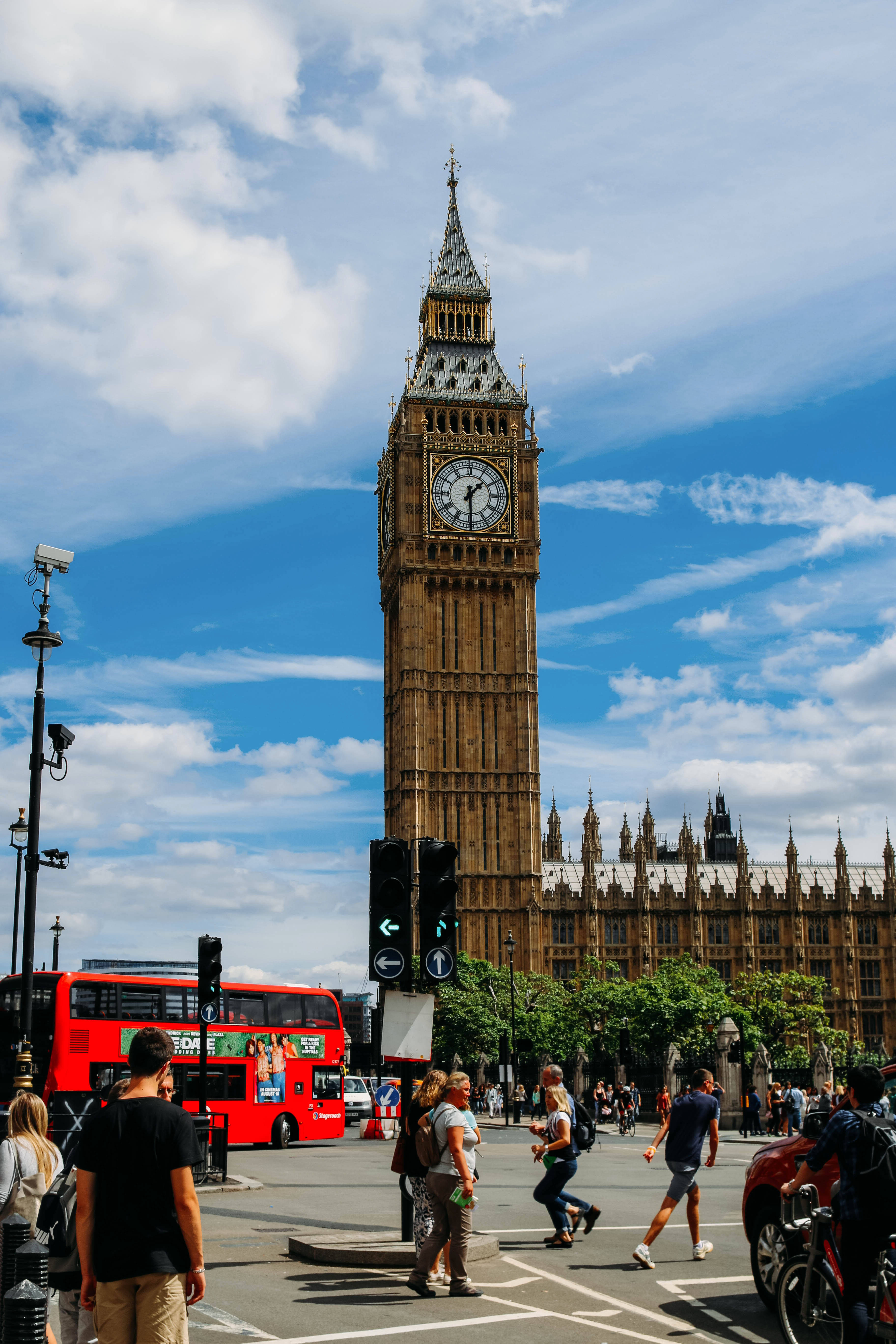 Big Ben at mga Pedestrian Wallpaper