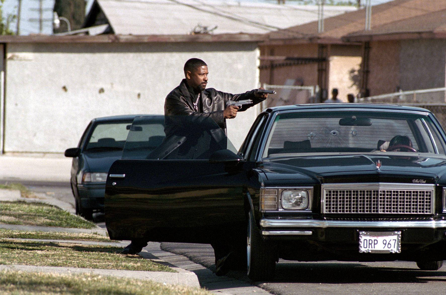 Bituin ng Pelikulang Training Day na si Denzel Washington Wallpaper