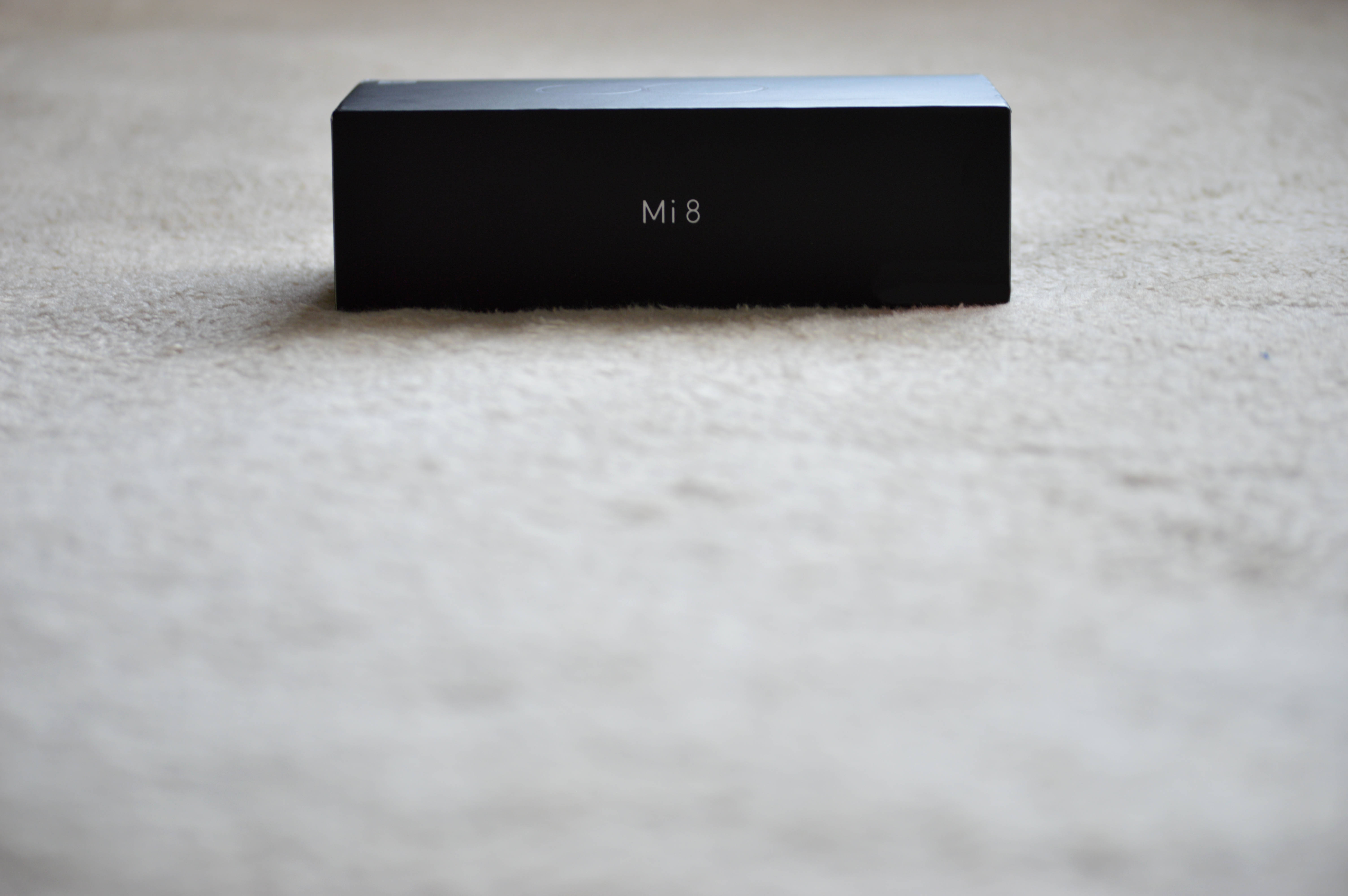 Itim Na Xiaomi Speaker Wallpaper