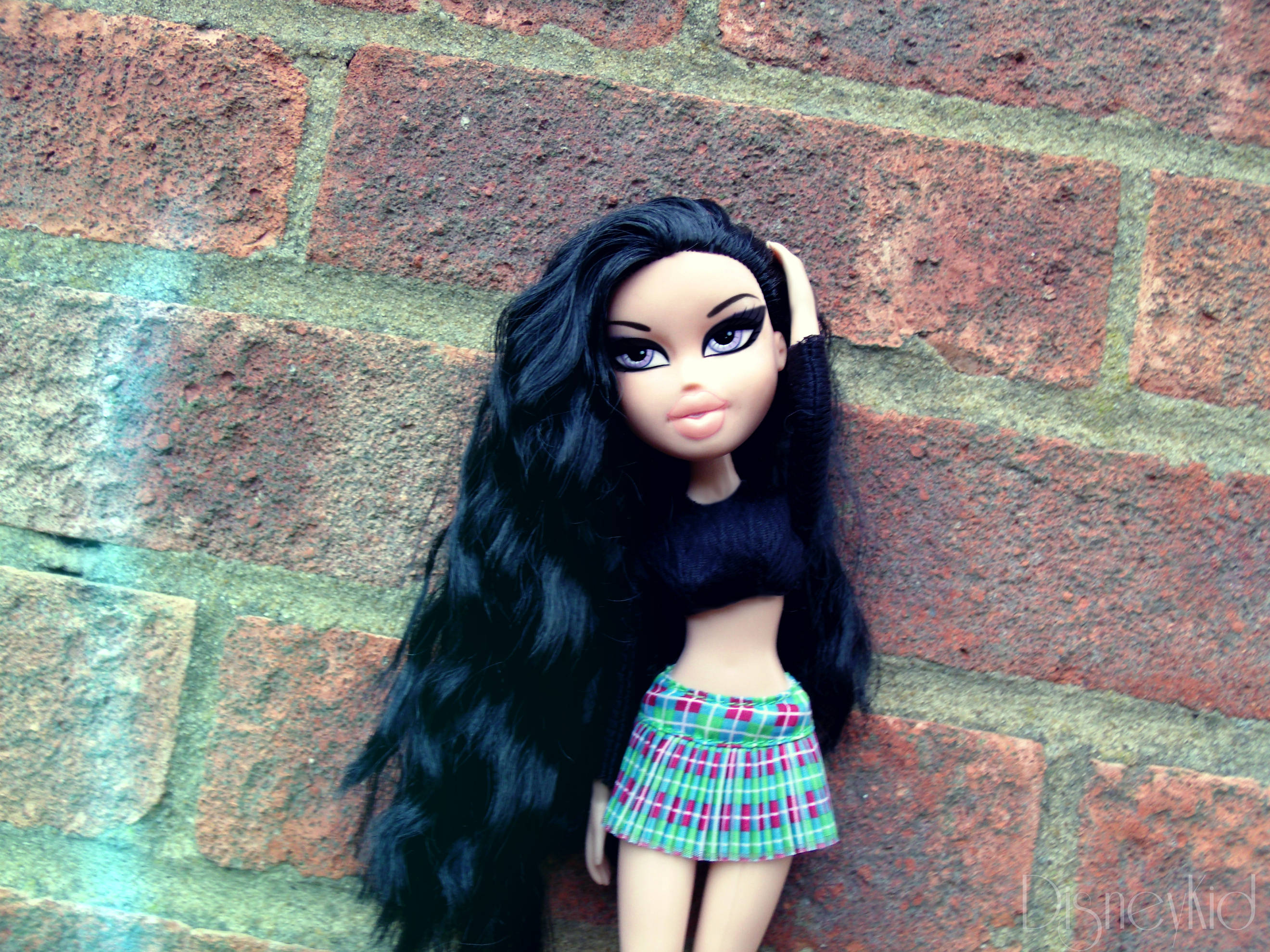 Bratz Aesthetic na Naka-Crop Top Wallpaper