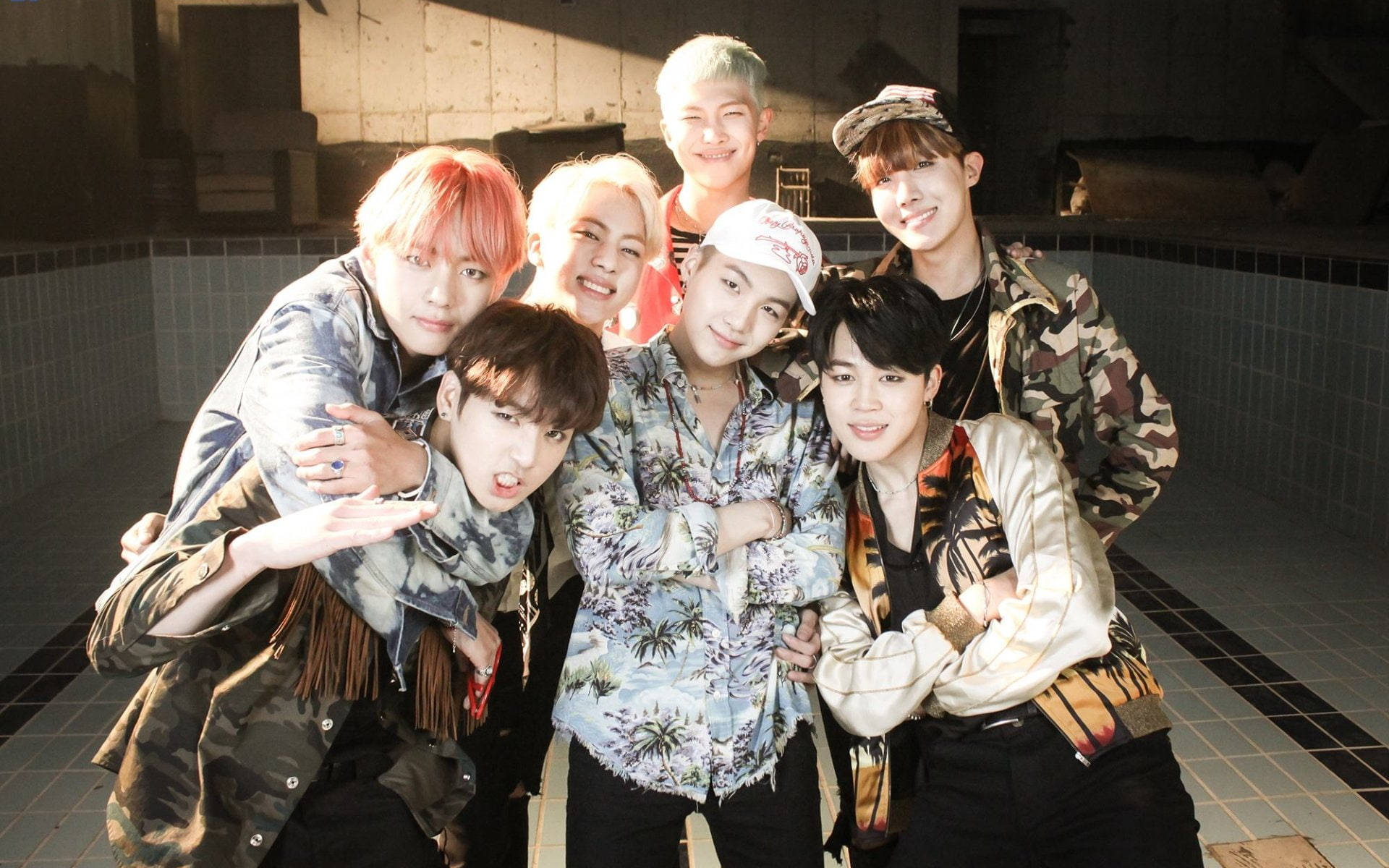 BTS Group Photo Sa Fire MV Wallpaper