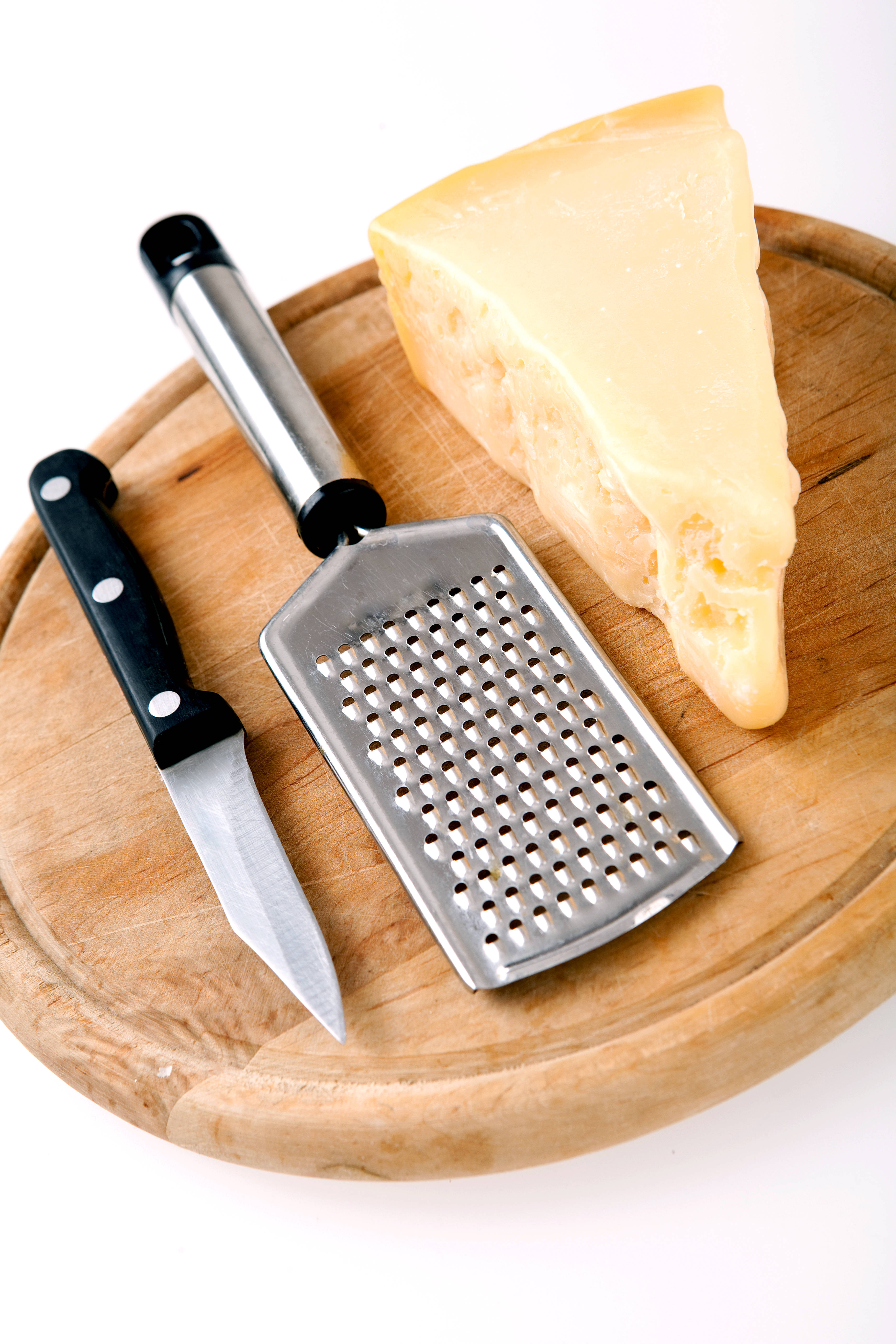 Keso Na May Grater At Kutsilyo Wallpaper