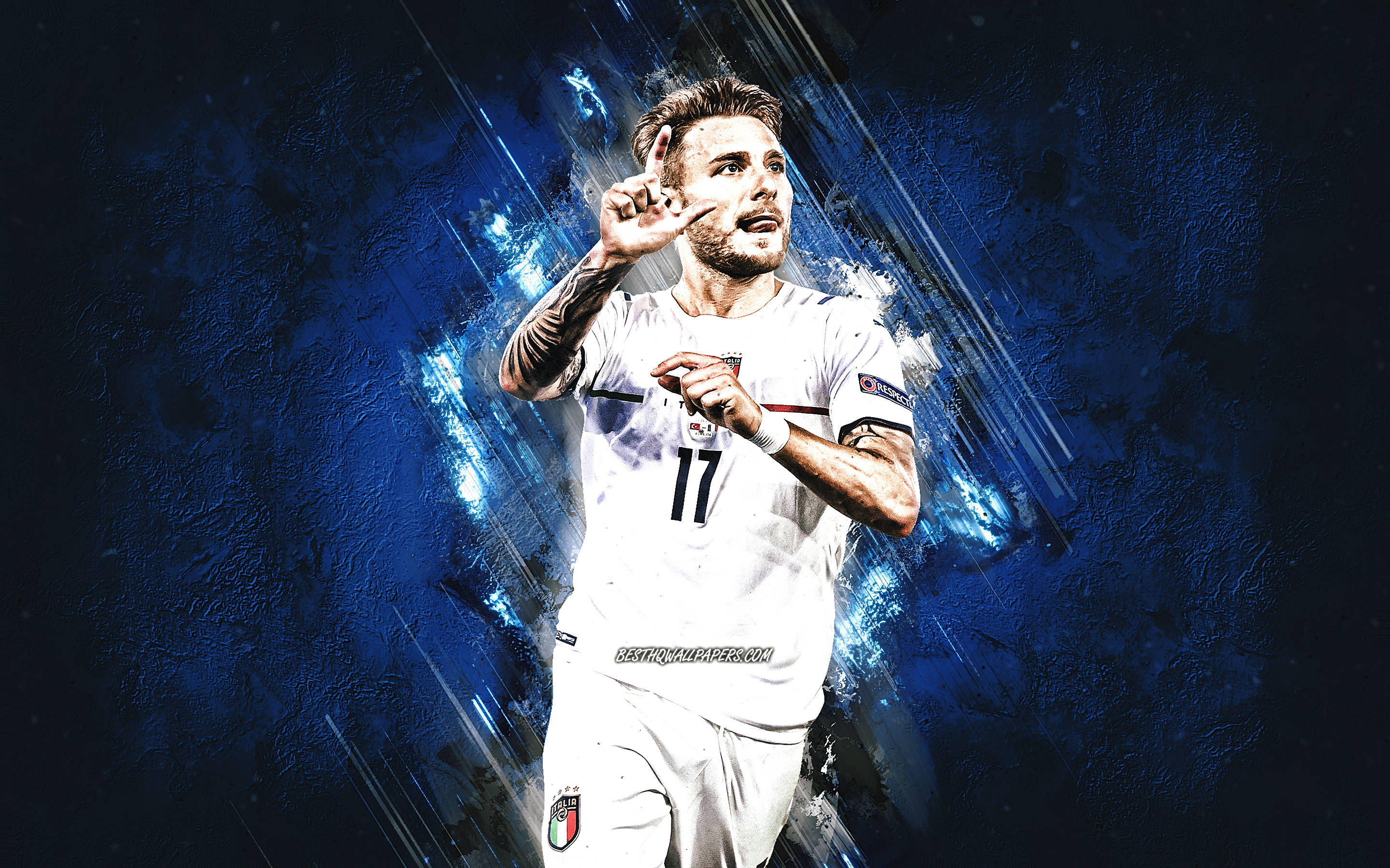 Close-up shot ni Ciro Immobile na nakatutok sa laro Wallpaper