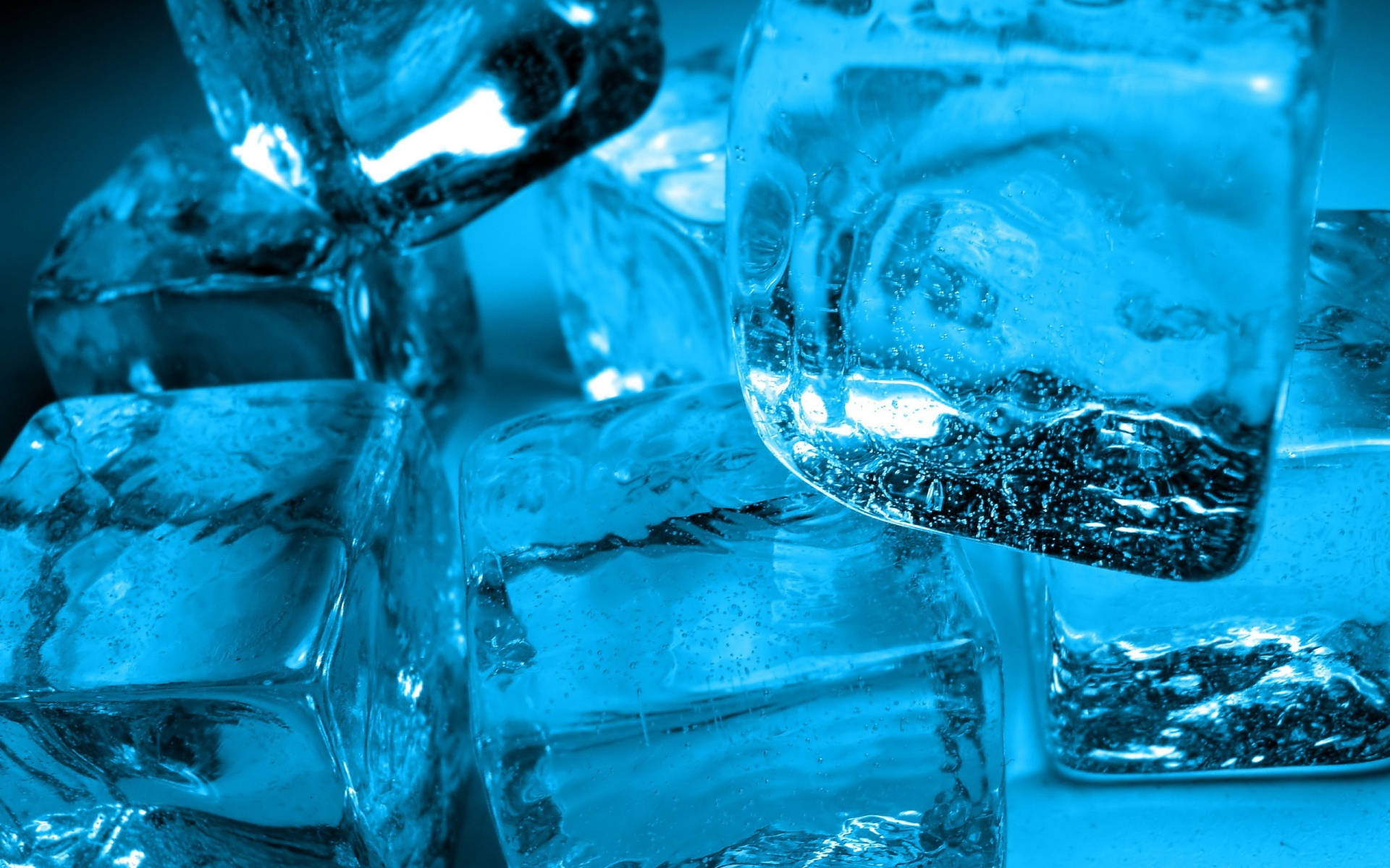Malamig na Asul na Yelo Cubes Wallpaper