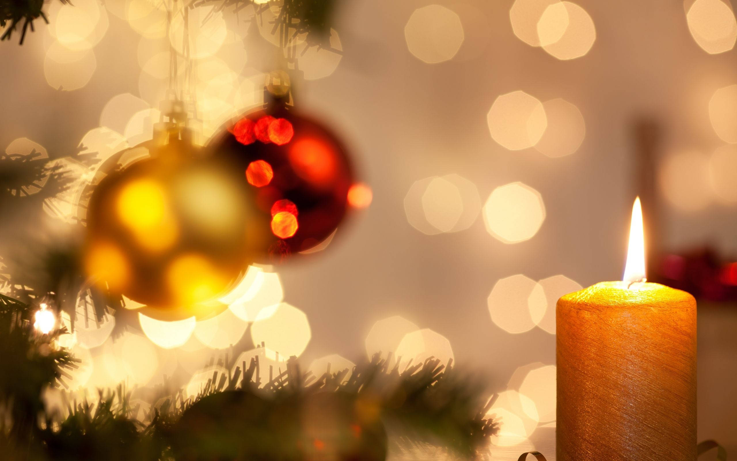 Cool na Christmas Candle Desktop Wallpaper