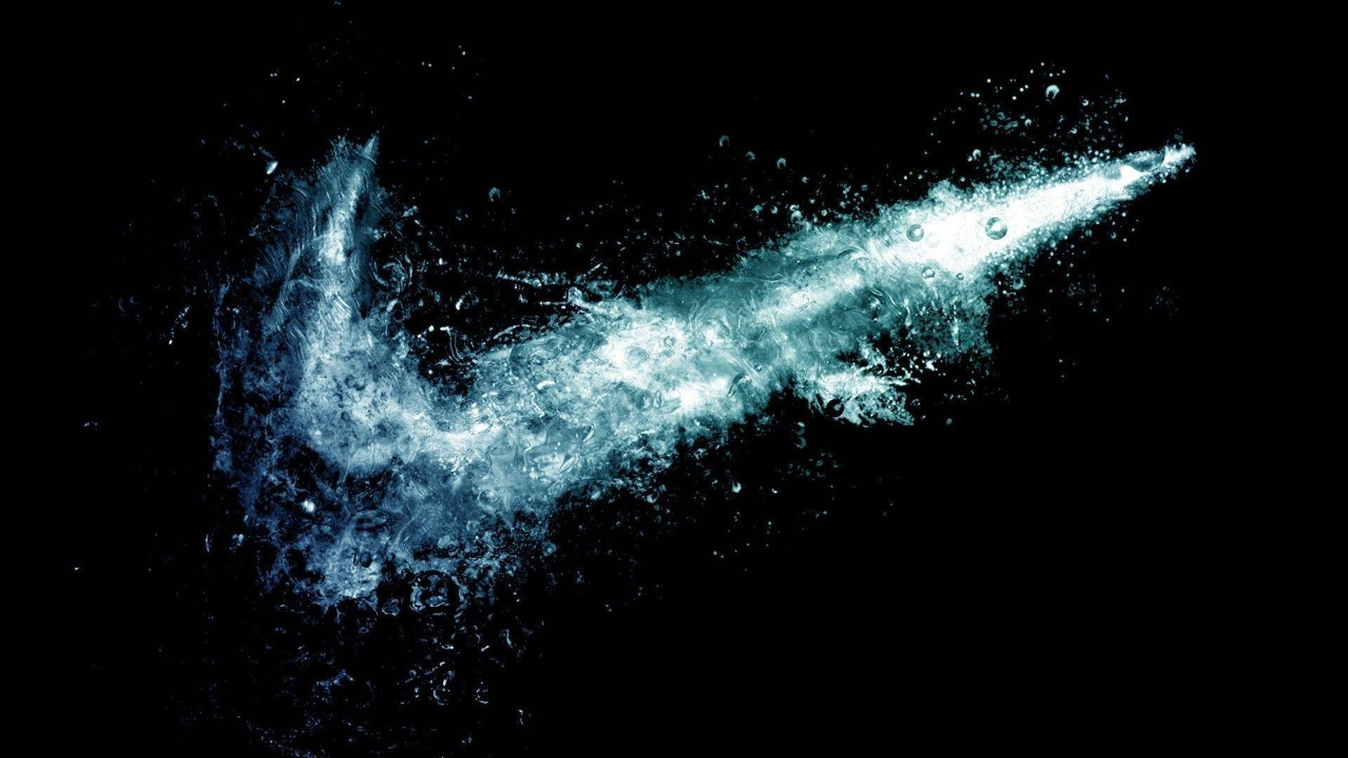 Cool na Nike Water Splash Wallpaper