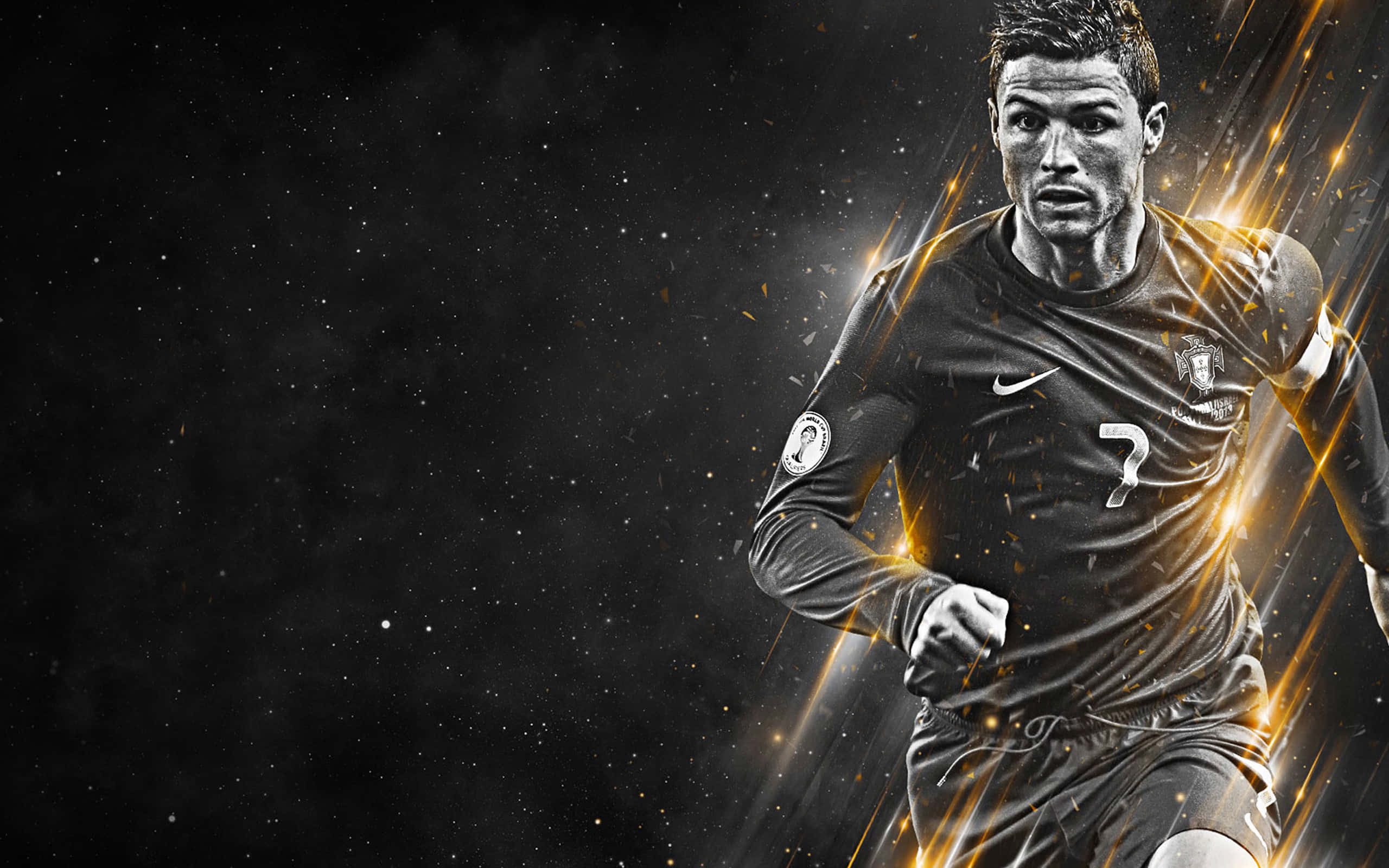 Cristiano Ronaldo nagpapakita ng pose sa football field Wallpaper