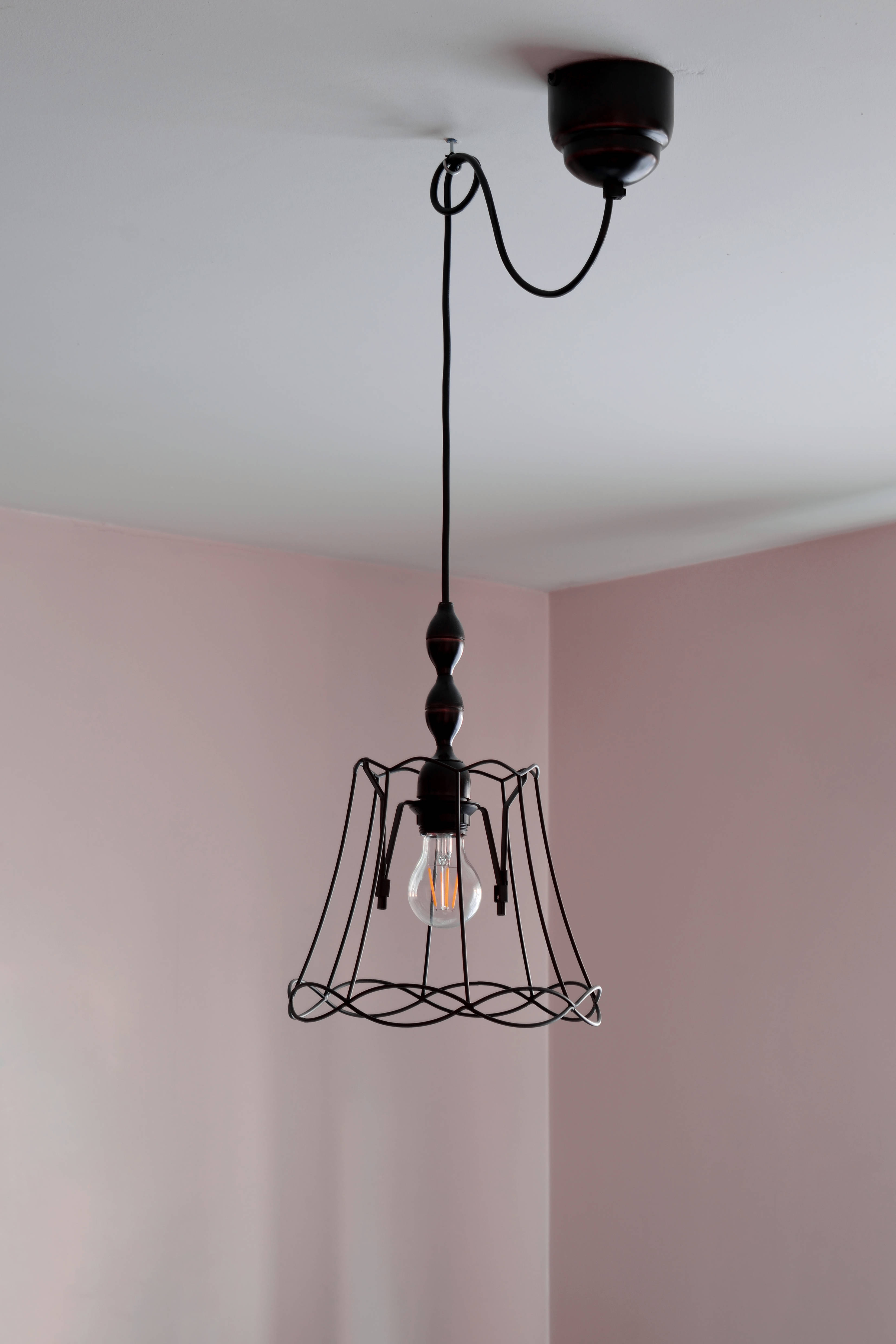 Cute na Girly na Ceiling Light Wallpaper