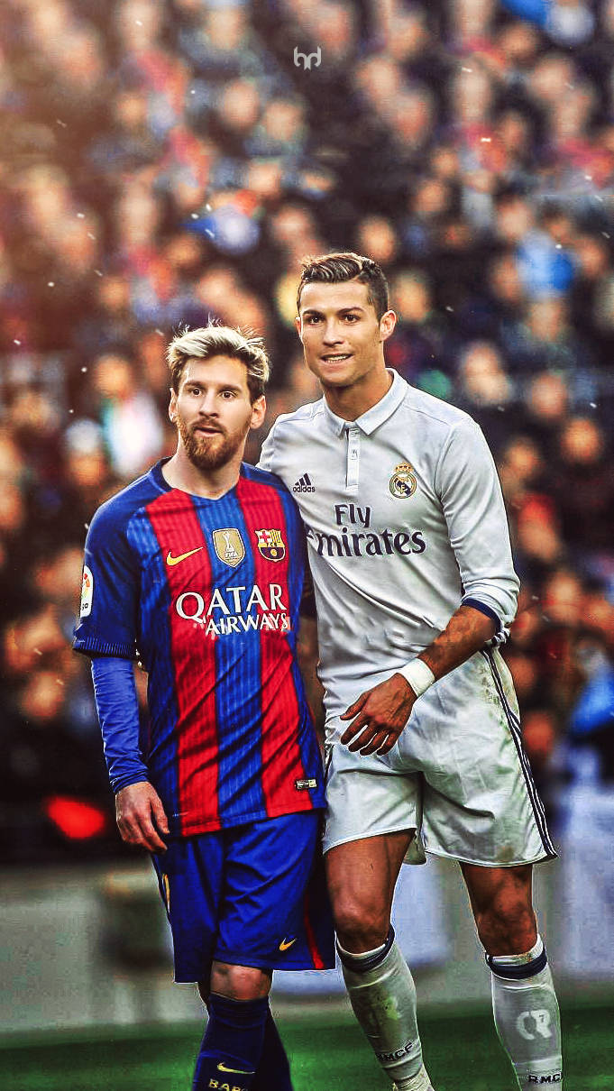 Dalawang pinakadakilang manlalaro ng soccer sa lahat ng panahon: Messi at Ronaldo Wallpaper