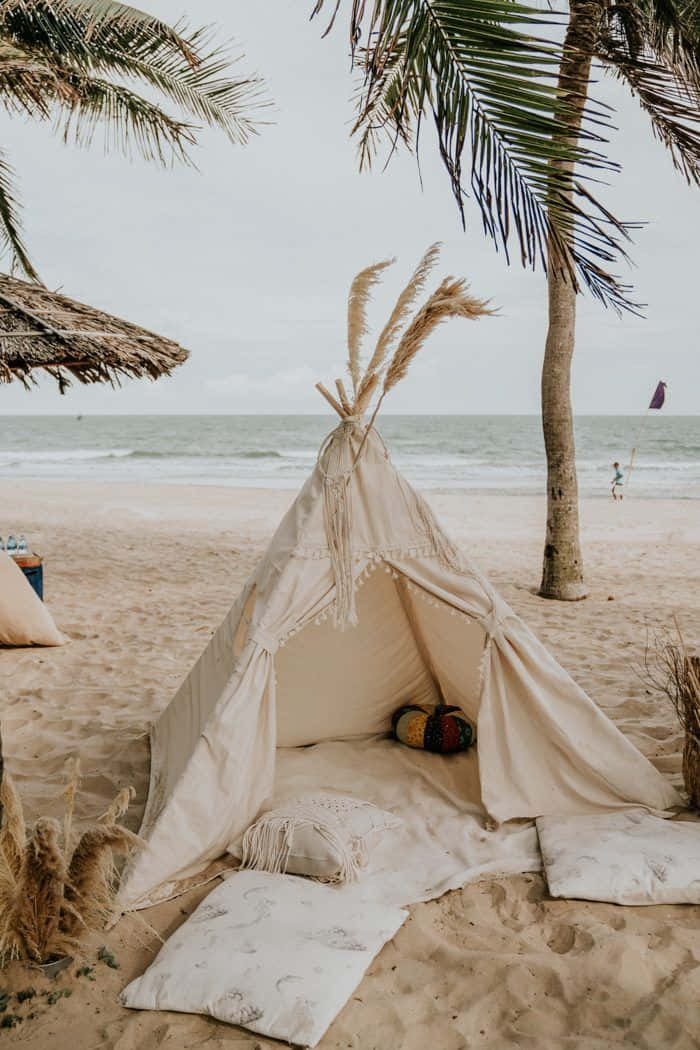 Damhin ang kalayaan ng modernong boho style. Wallpaper