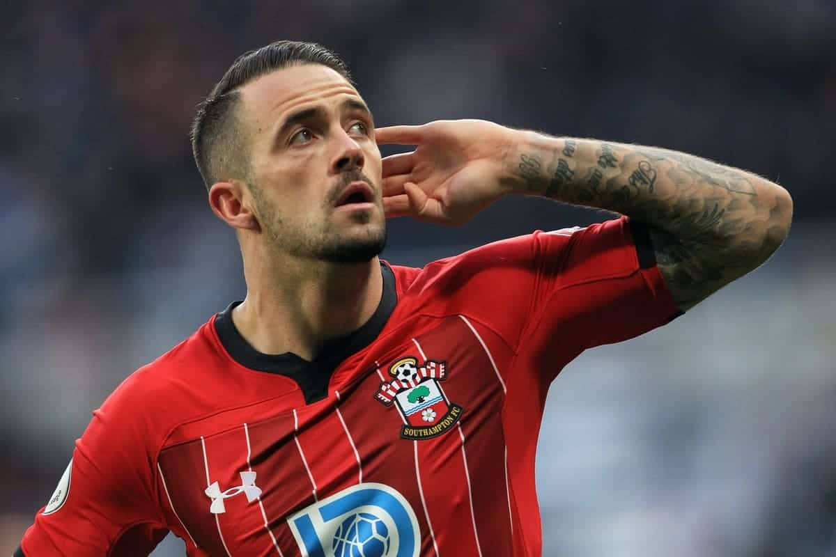 Danny Ings Nakakubkob ng Tenga Wallpaper