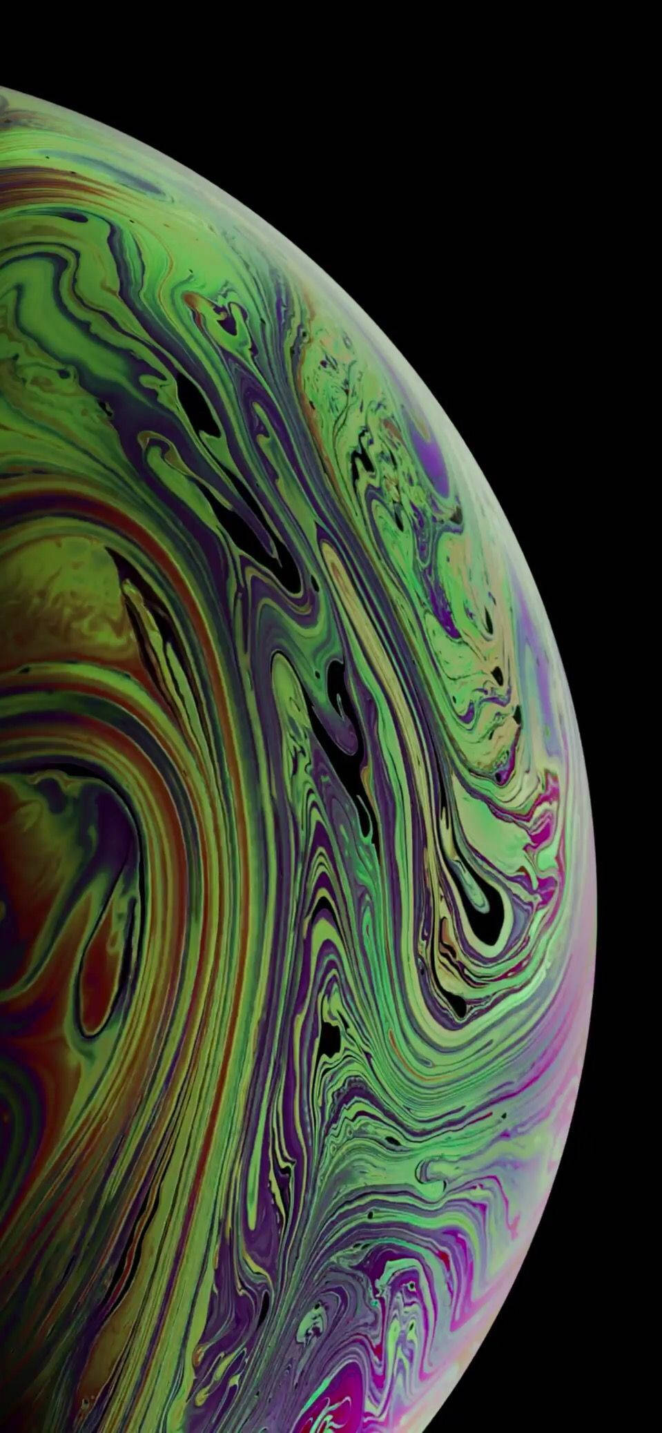 Discover beautiful new planets and explore their majestic landscapes Wallpaper