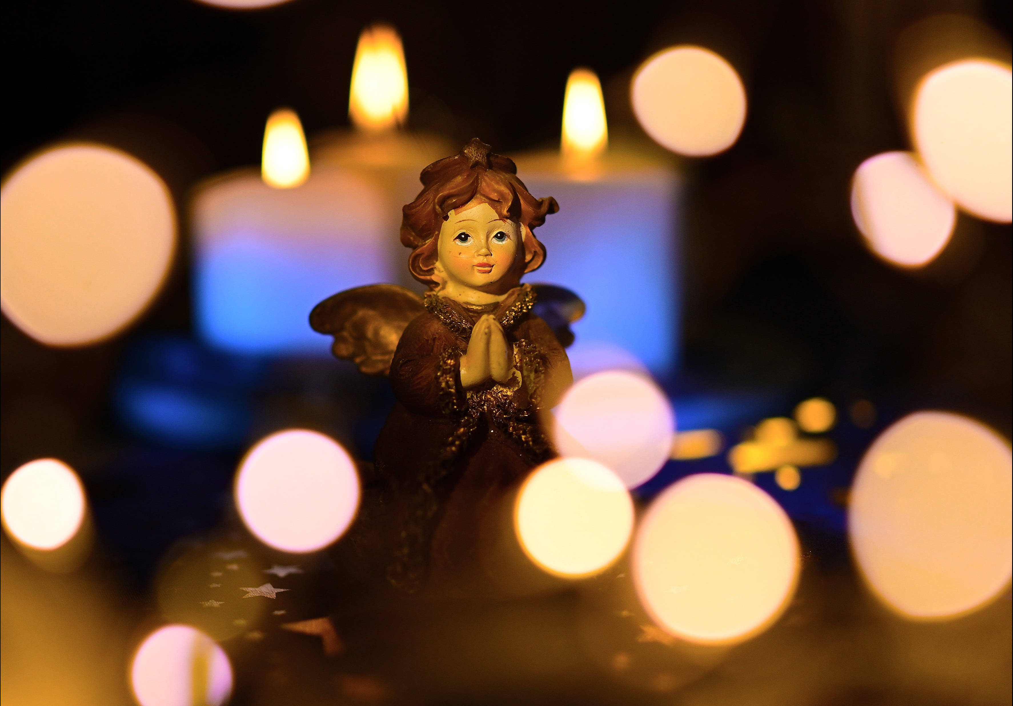 Disenyo ng Christmas Angel na may Bokeh Wallpaper