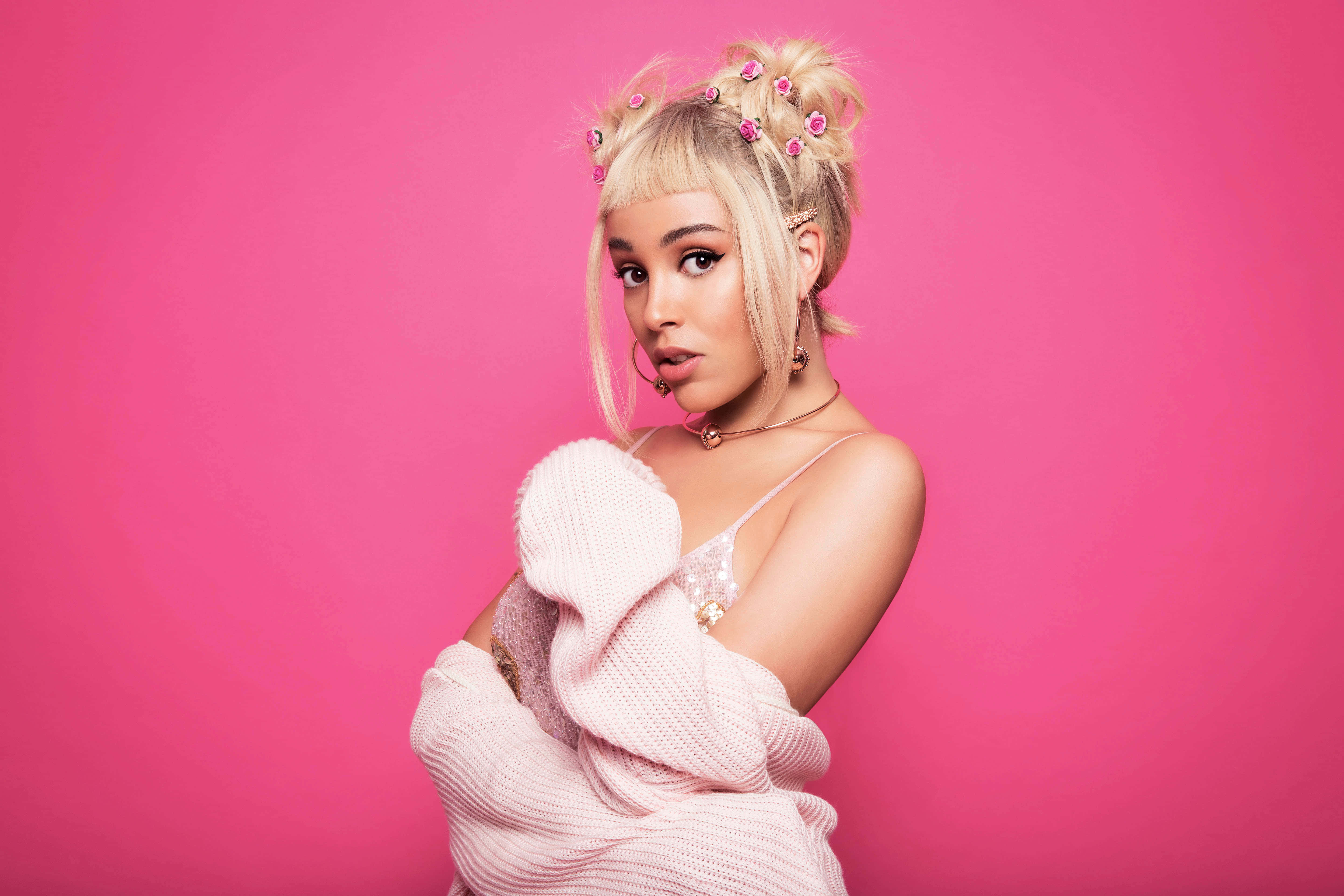 Doja Cat na Umaabot sa Pagsikat Wallpaper