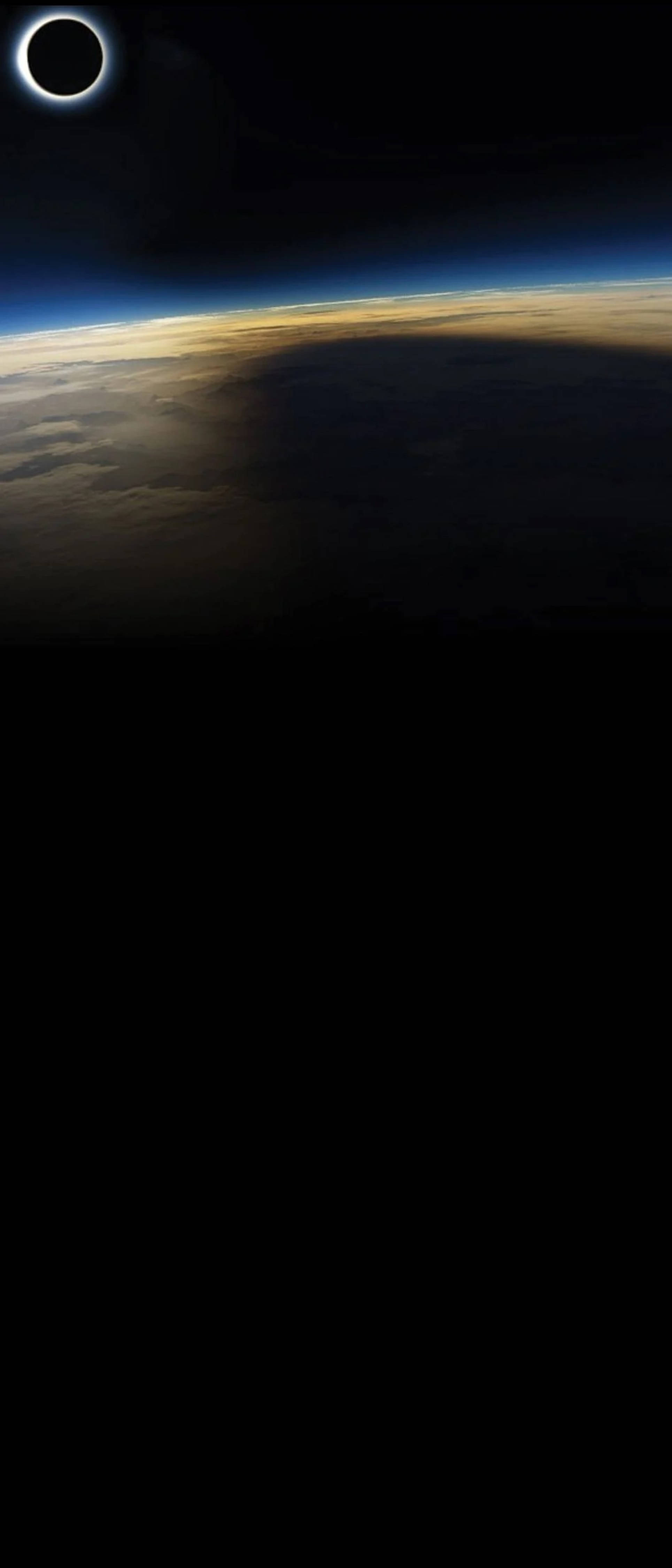 Dramatic Dark Earth - Punch Hole 4K Wallpaper