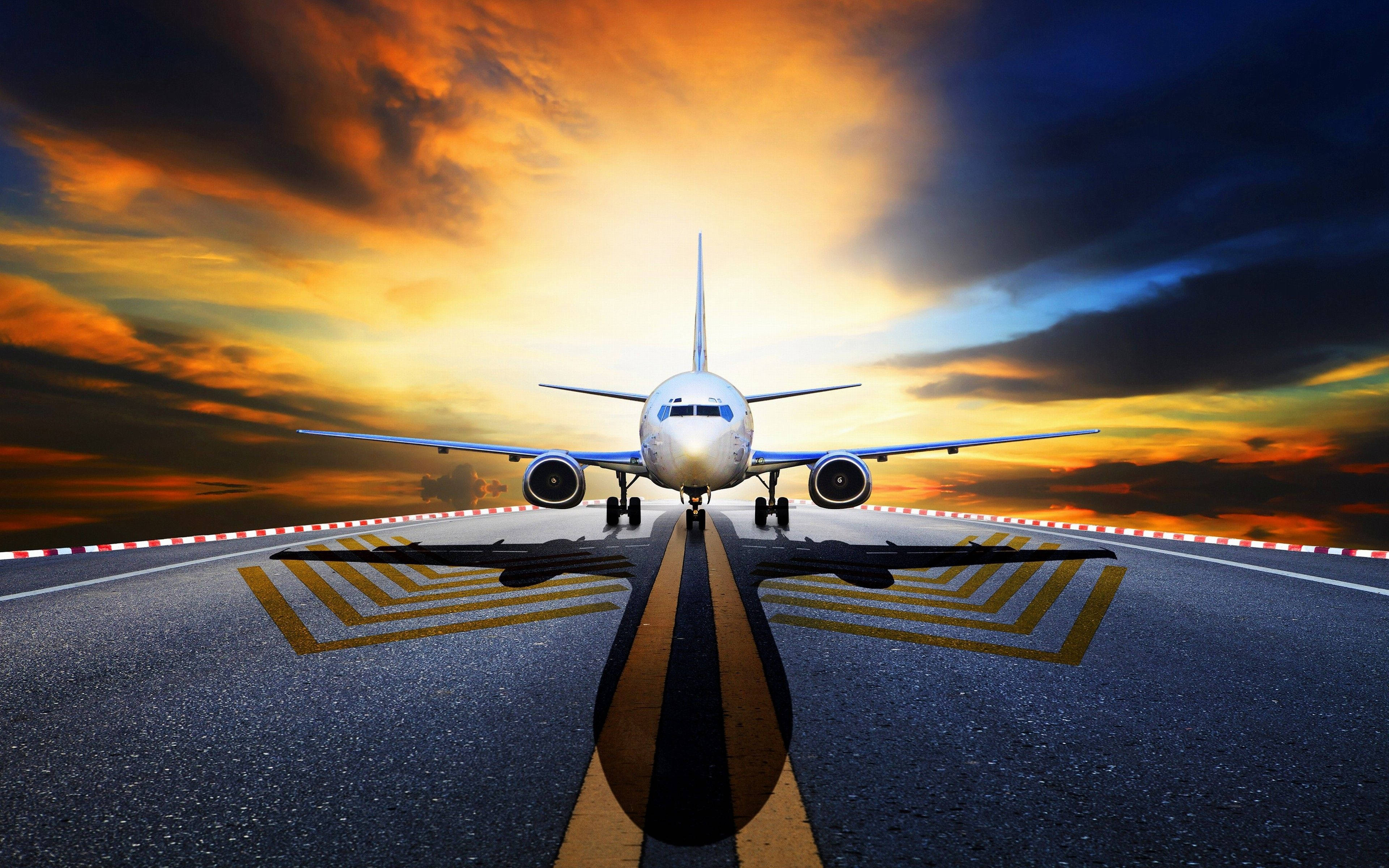 Eroplano 4K Sa Runway Wallpaper