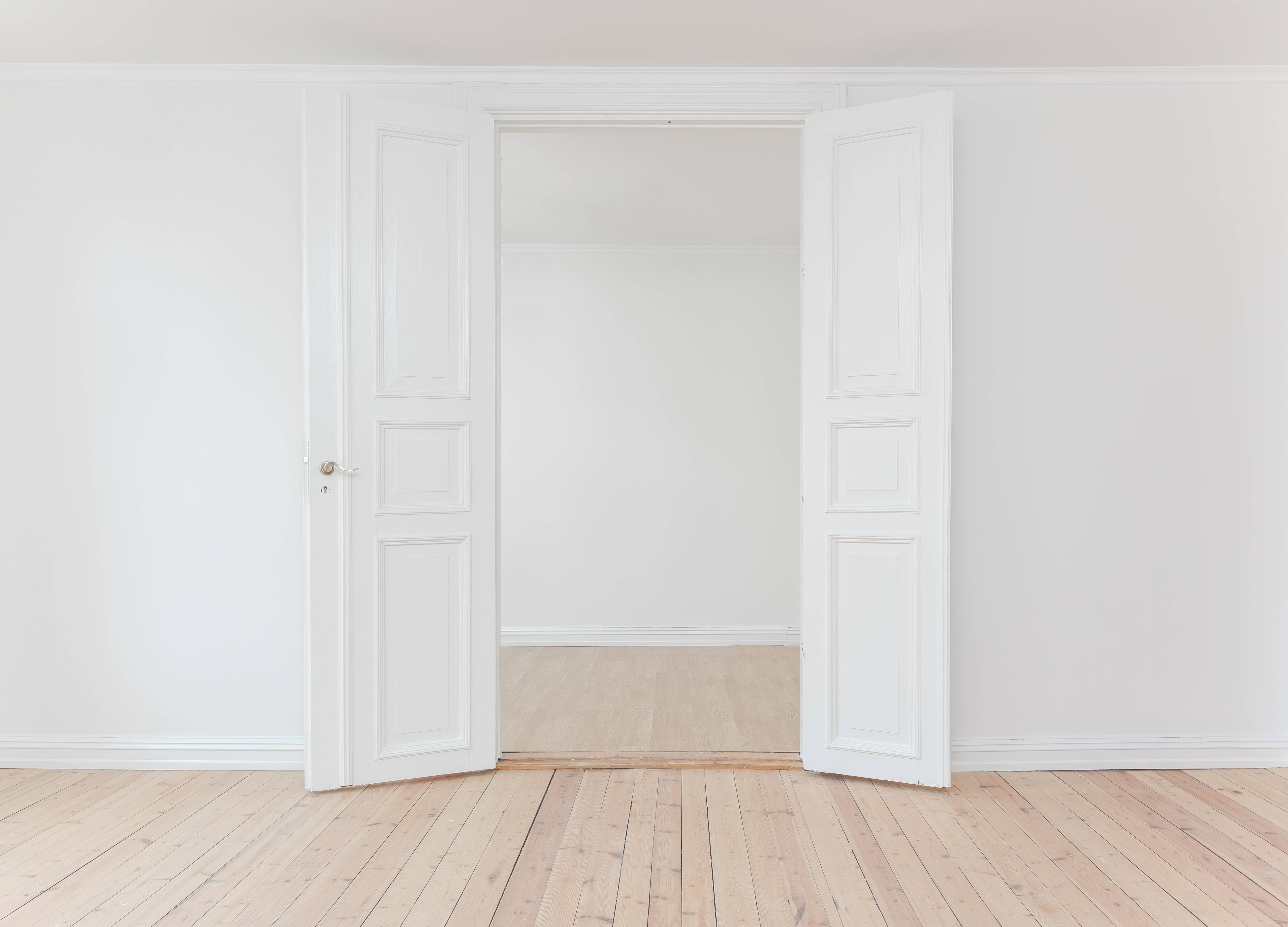 Experience the Calm of a Clean Minimalist Design Wallpaper