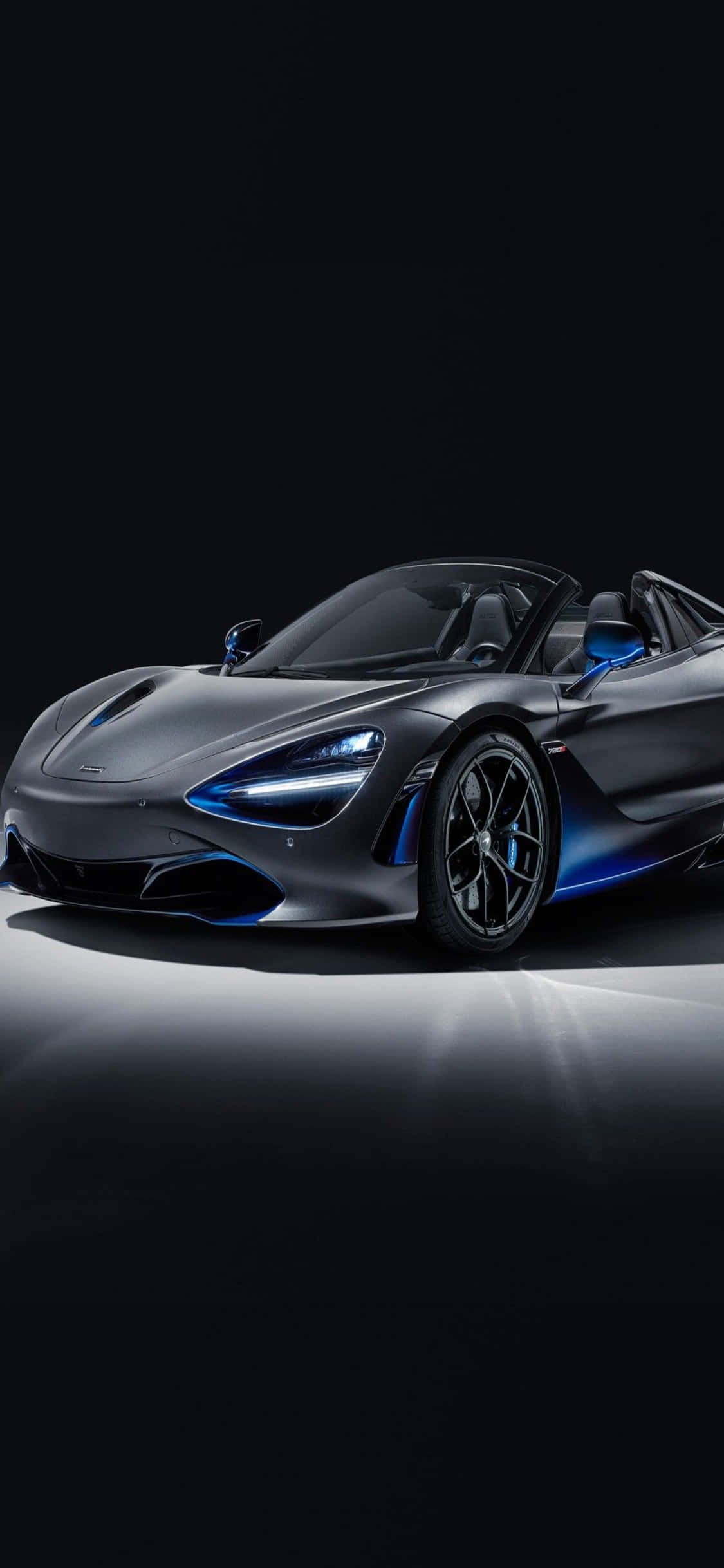 Maramdaman ang walang-katulad na kapangyarihan ng iPhone Xs at ng McLaren 720S Wallpaper