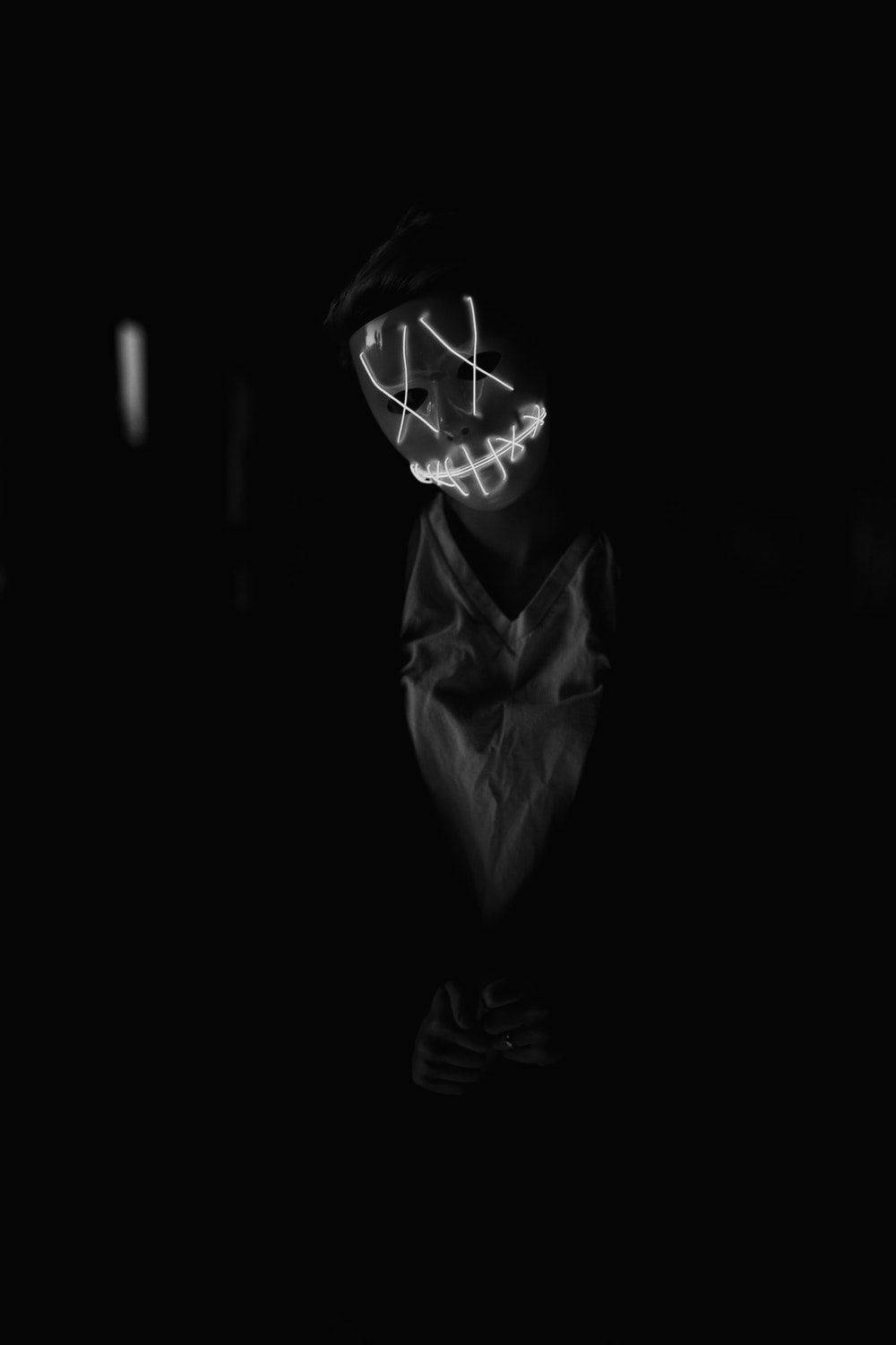 Feel the power of freedom gamit ang HD Aesthetic Purge mask wallpaper na ito. Wallpaper