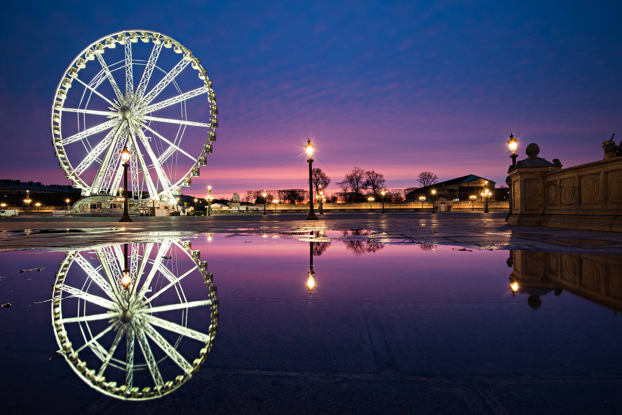 Litrato ng Ferris Wheel sa Pagsikat ng Araw Wallpaper