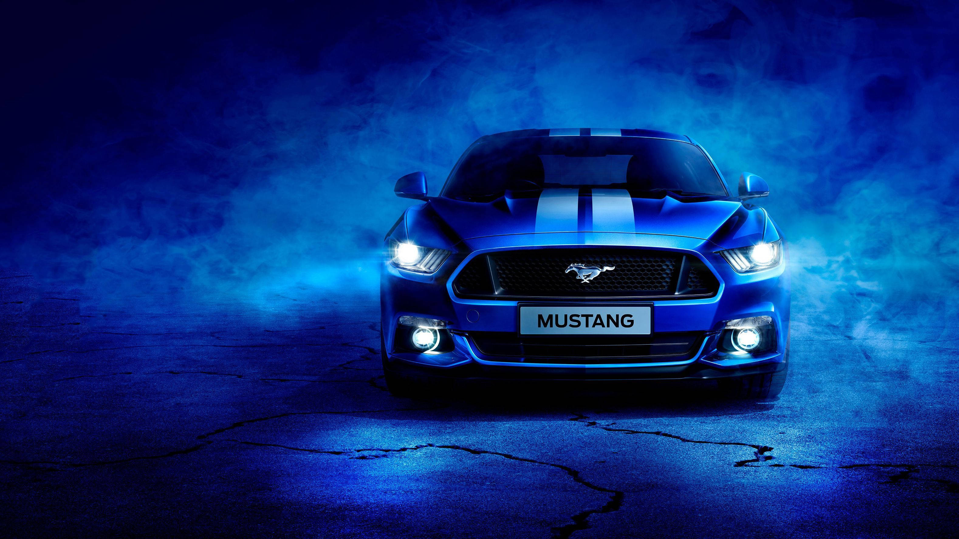 Ford Mustang na Metallic Blue 4K Wallpaper