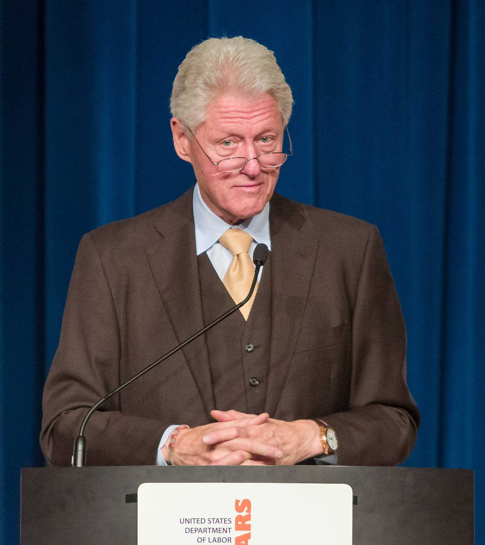 Former President Bill Clinton Nagbibigay ng Isang Talumpati Wallpaper