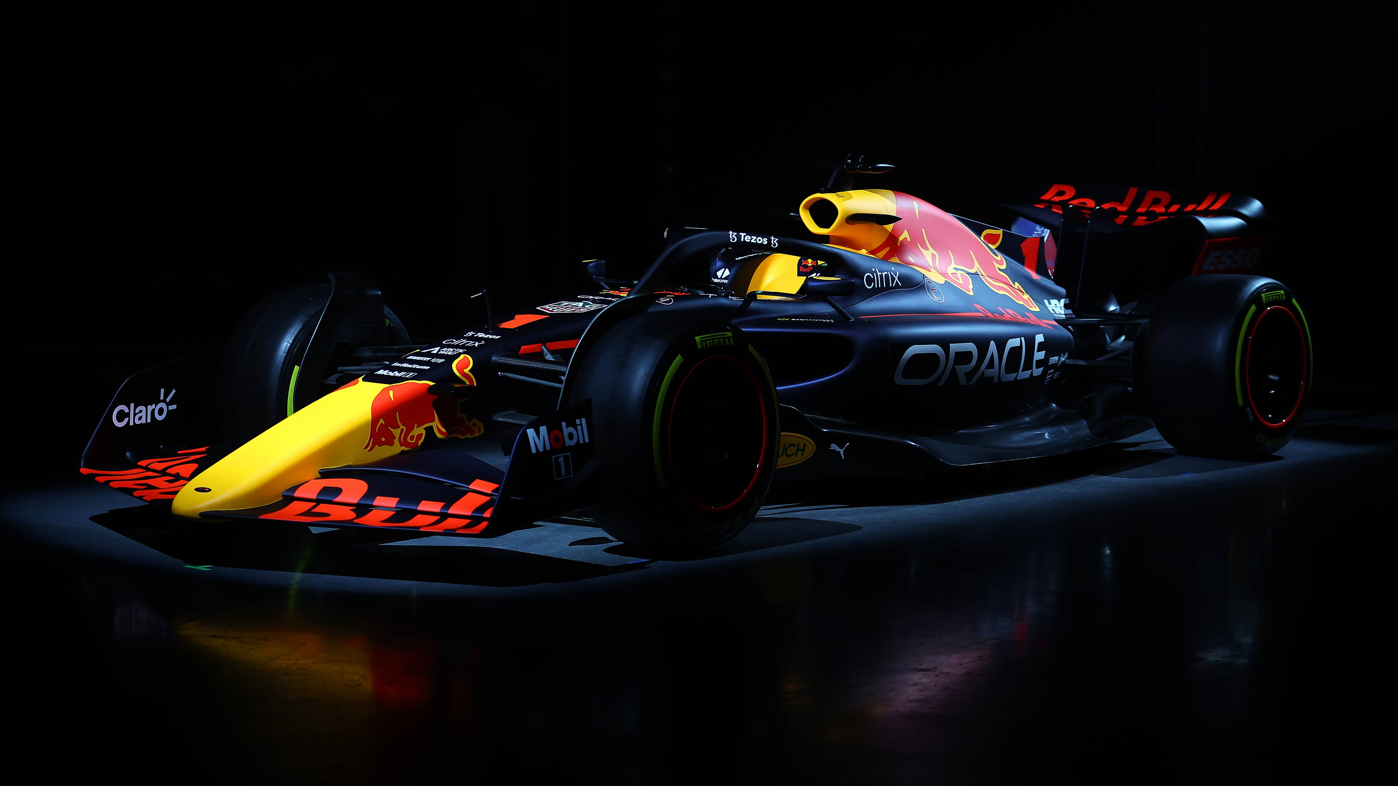 Formula 1 na Laptop Car 4K na Karera Wallpaper