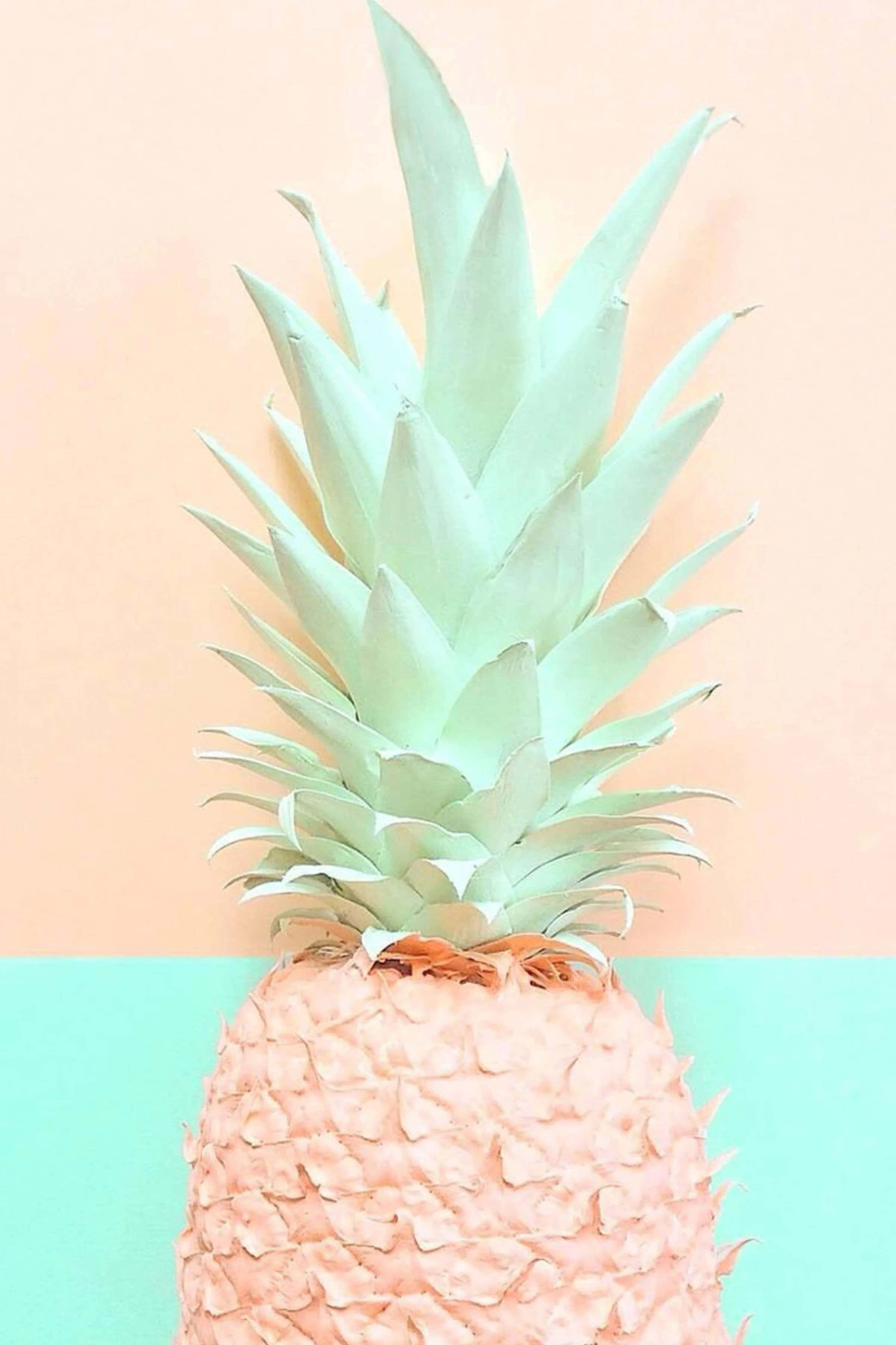 Ang sariwang pinya ay isang makatas na tag-init na meryenda Wallpaper