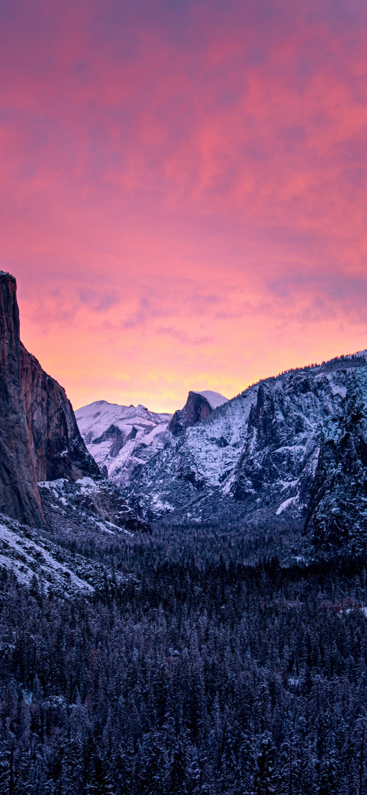 Galugar ang kagandahan ng Yosemite National Park gamit ang iyong bagong iPhone Wallpaper