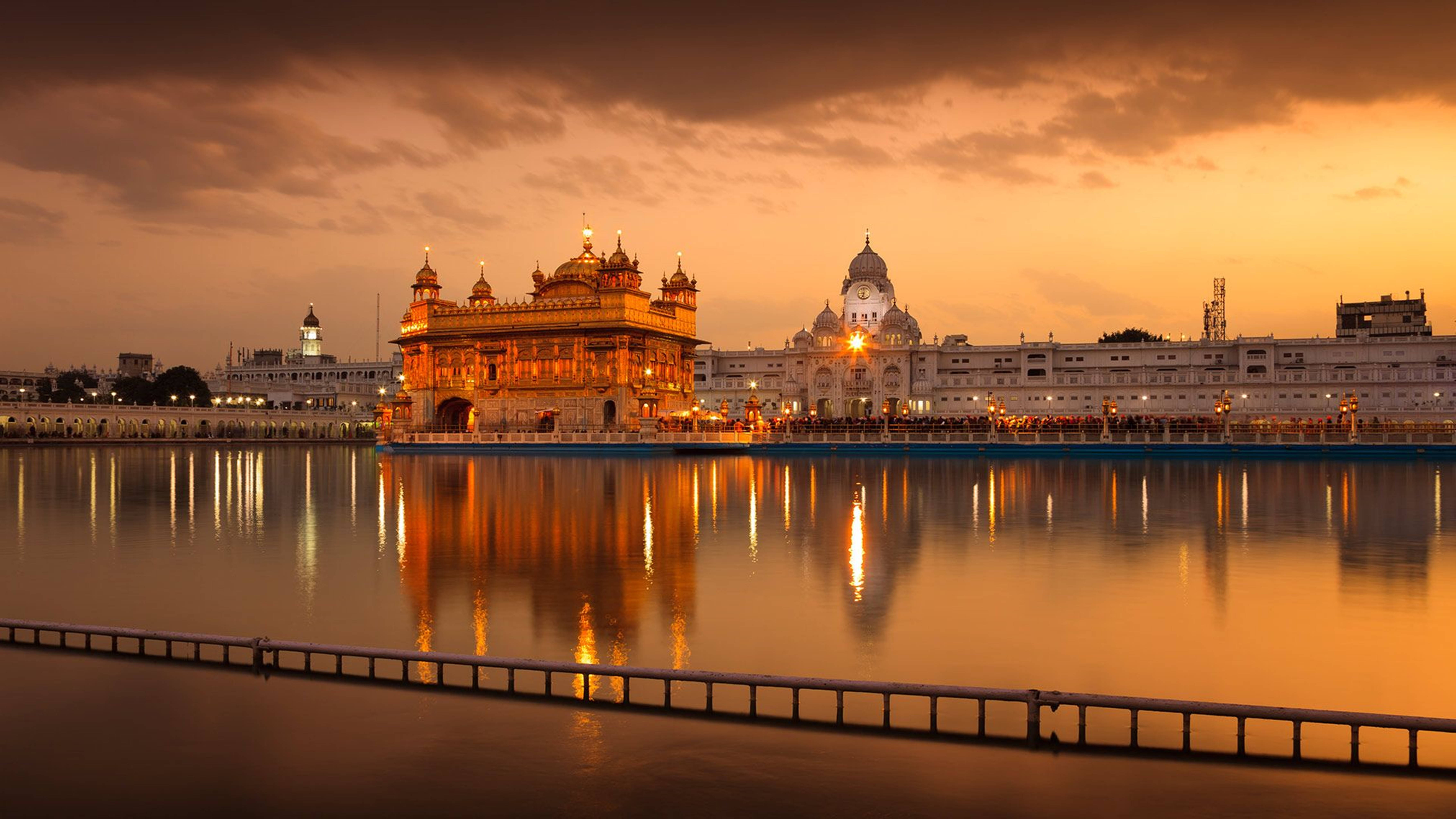 Ginintuang Templo sa Takipsilim HD Wallpaper