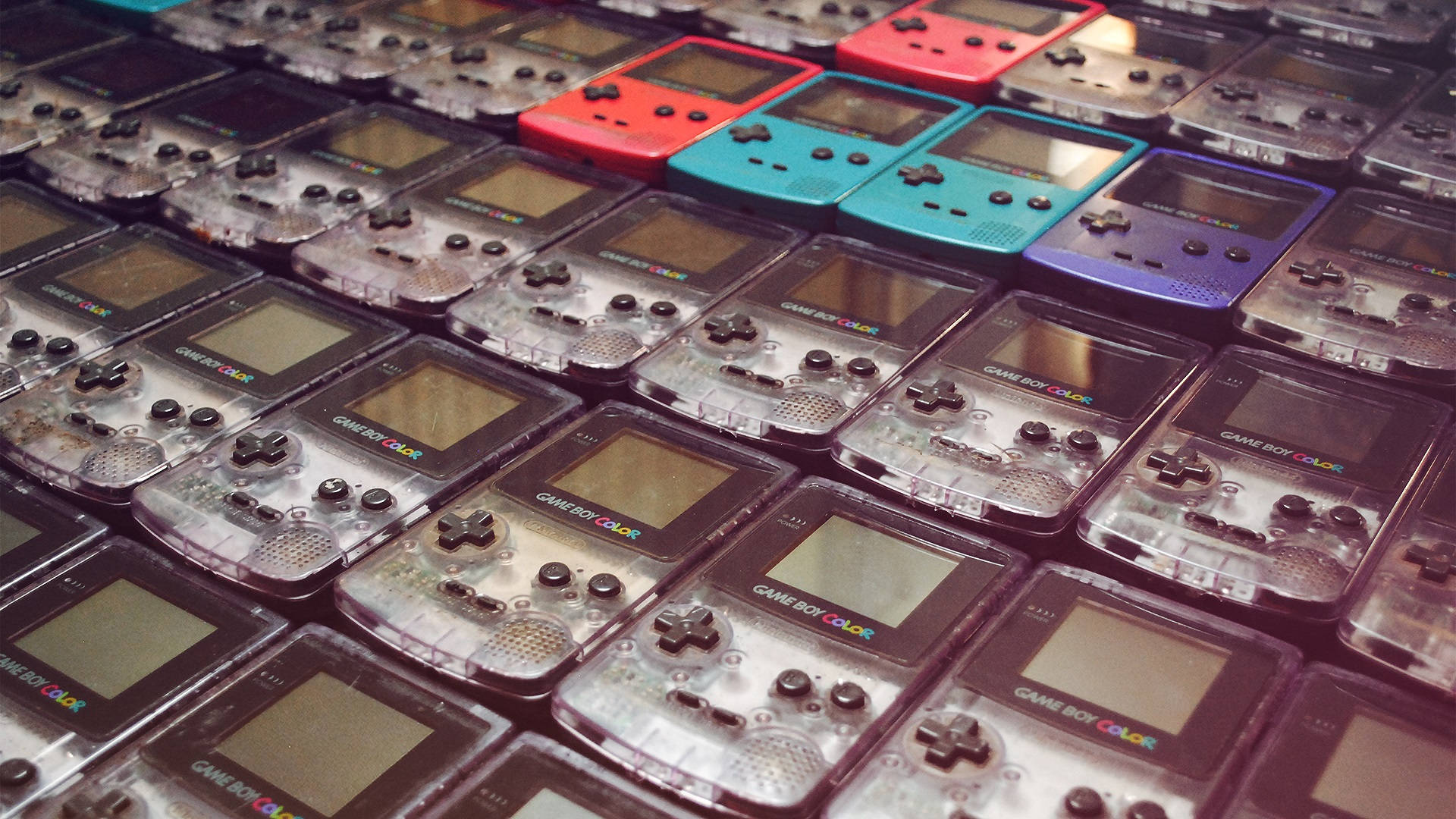 Hanay ng mga Modelo ng Game Boy Color Wallpaper